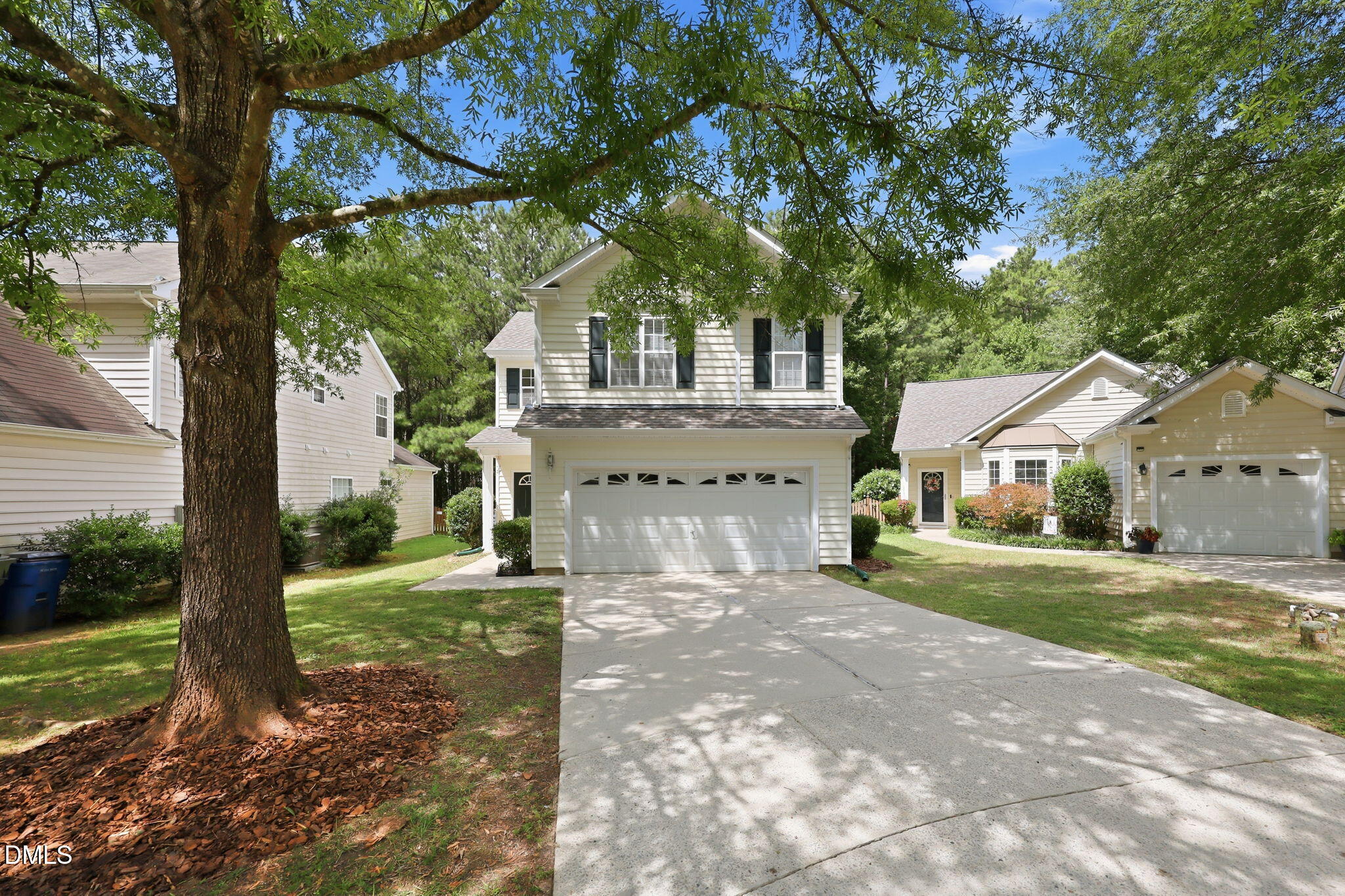 8433 Whisper Ridge Place Property Photo 5