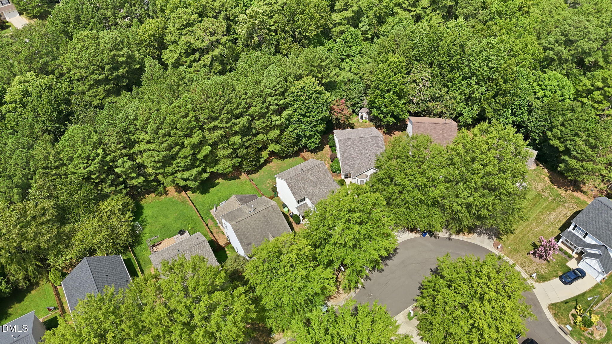 8433 Whisper Ridge Place Property Photo 8