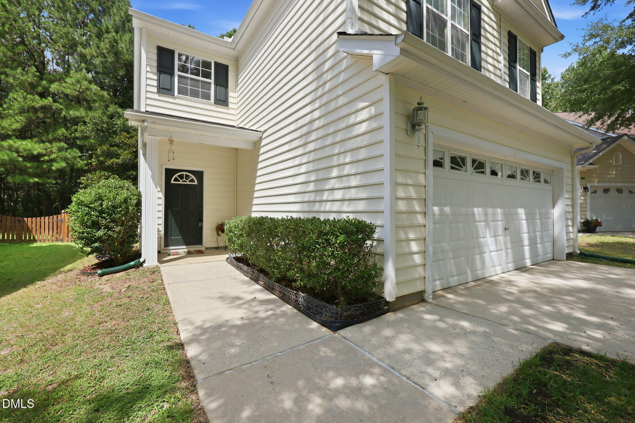 8433 Whisper Ridge Place Property Photo 10