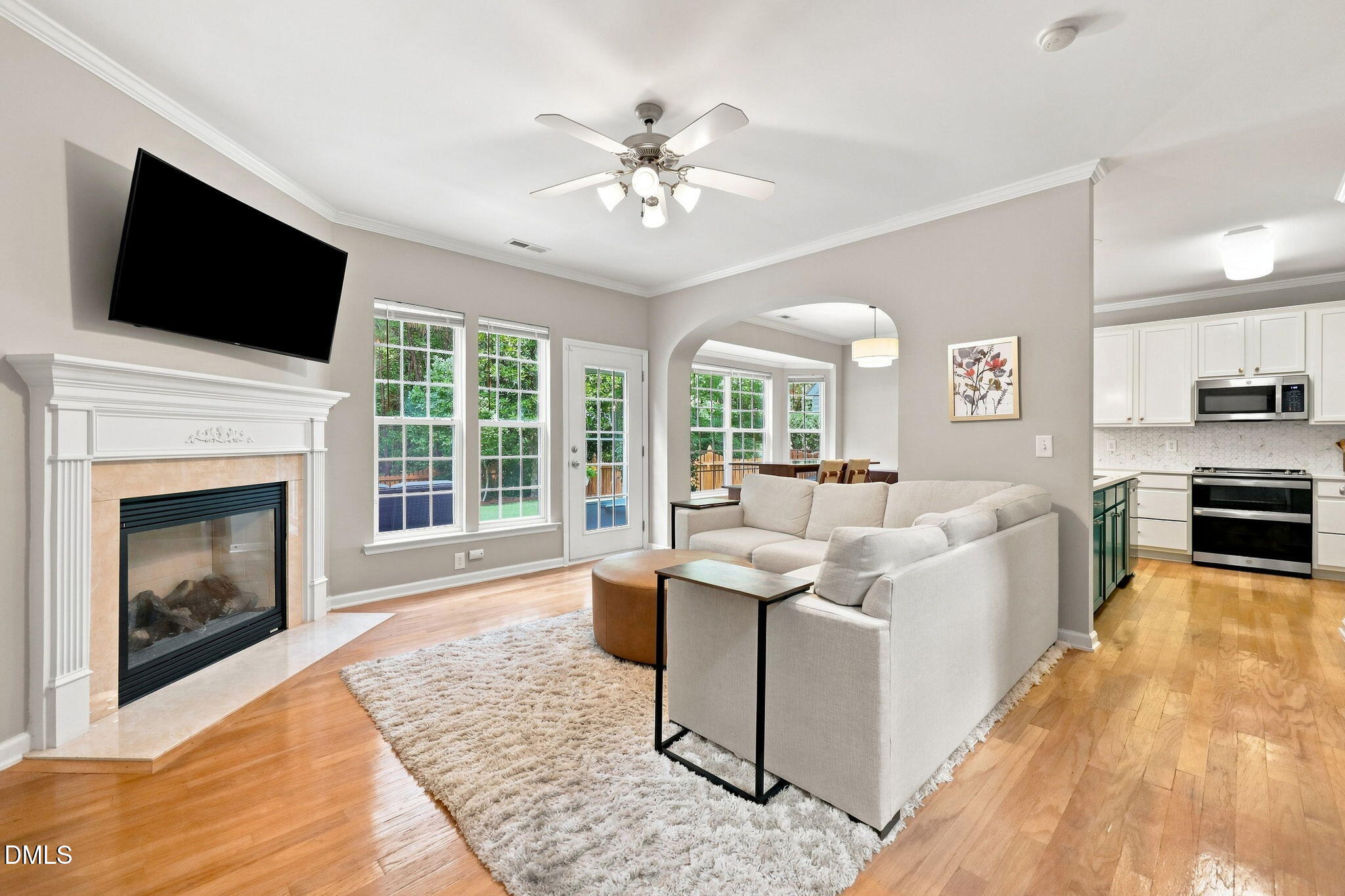 8433 Whisper Ridge Place Property Photo 11