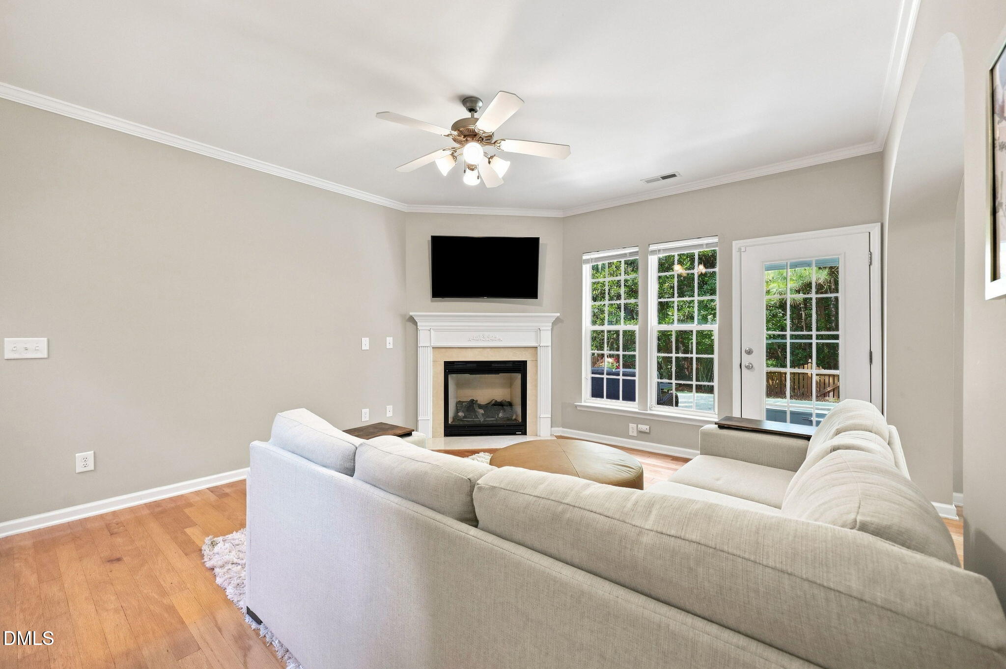 8433 Whisper Ridge Place Property Photo 13