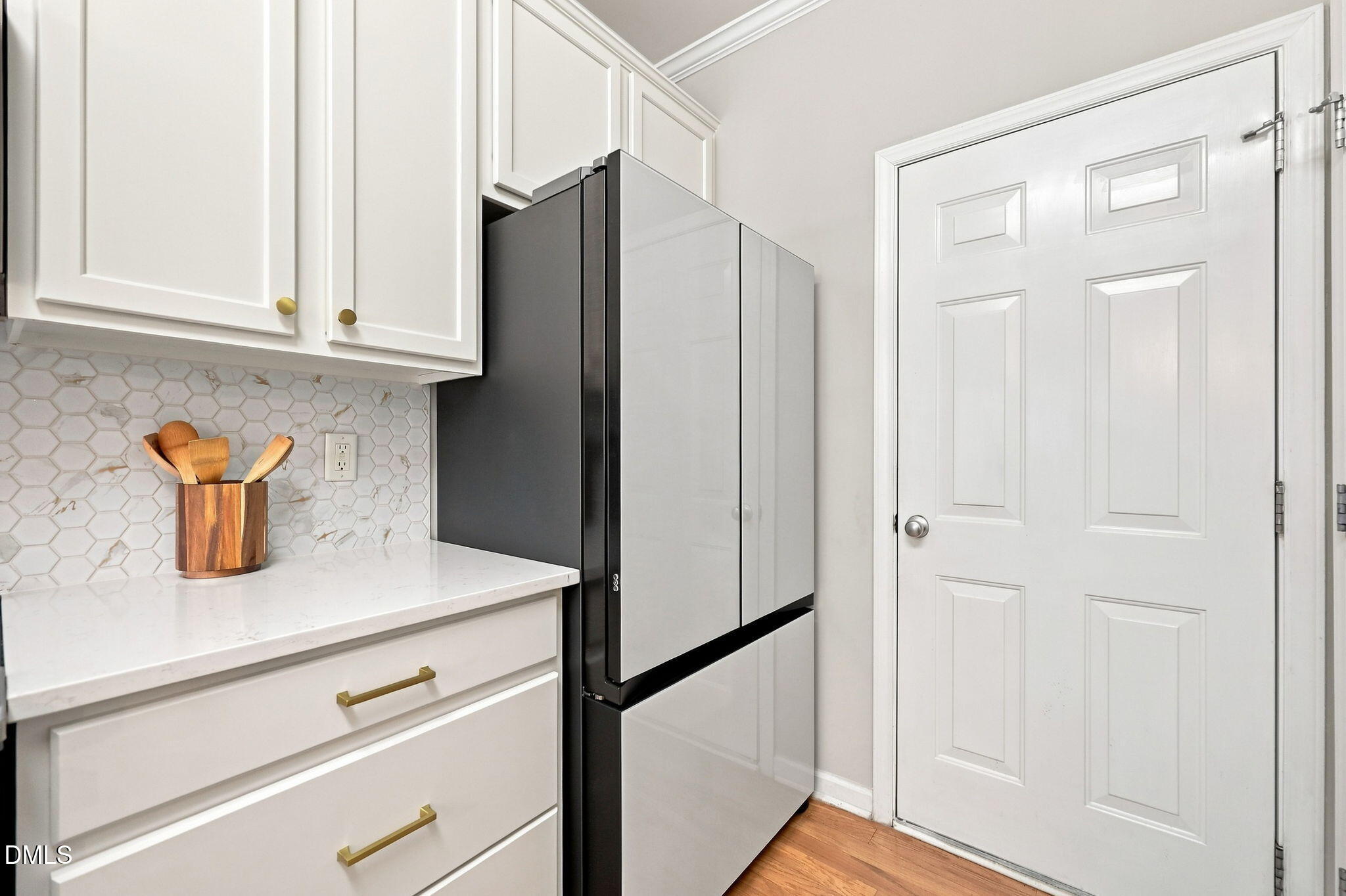8433 Whisper Ridge Place Property Photo 21