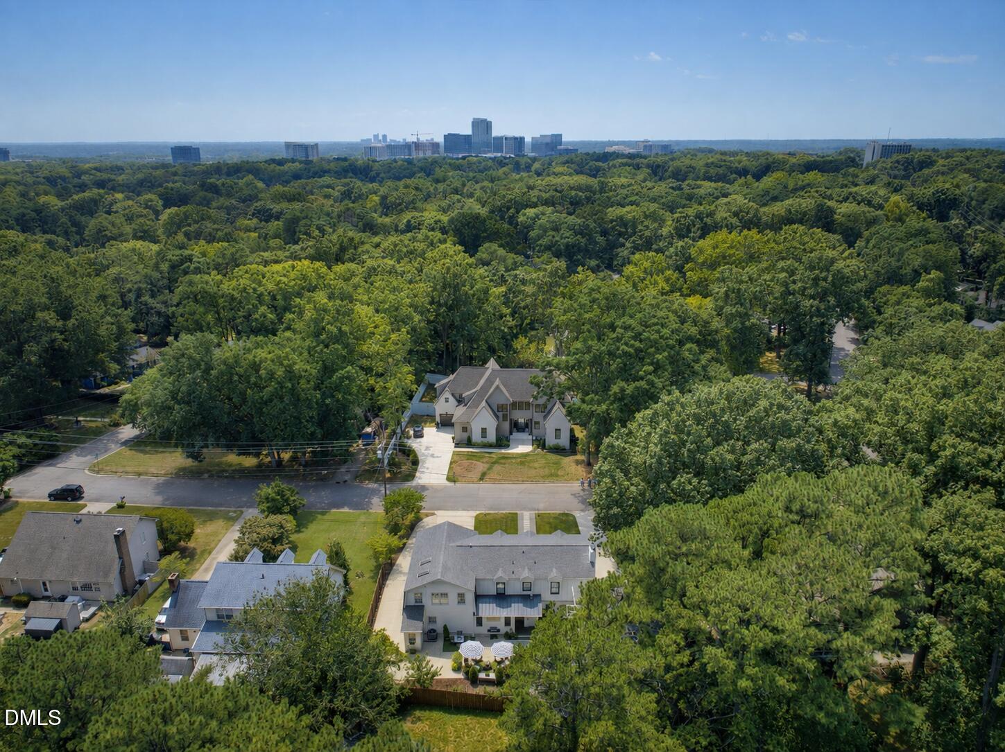 305 Windel Drive Property Photo 4