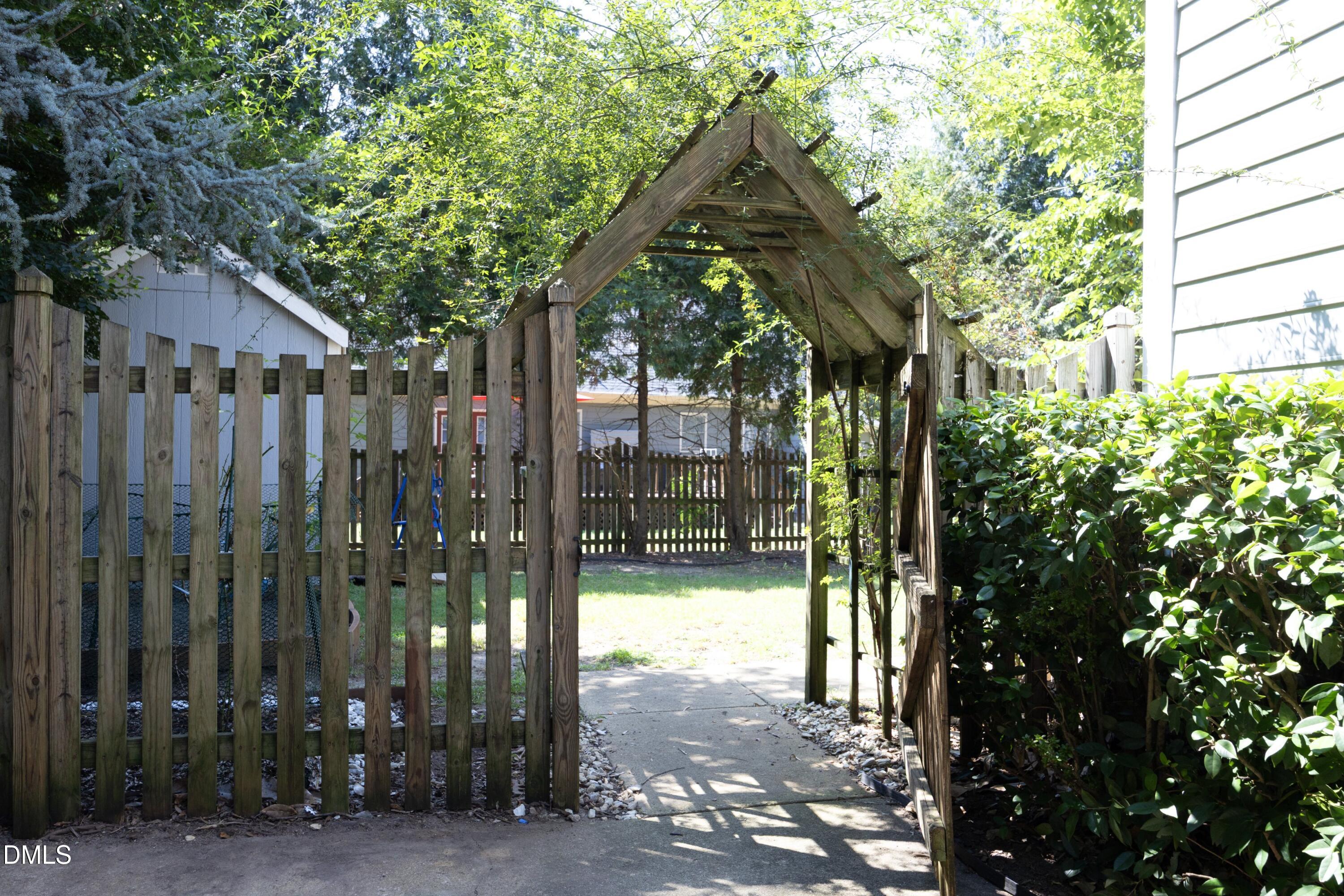2624 Hiking Trail Property Photo 39