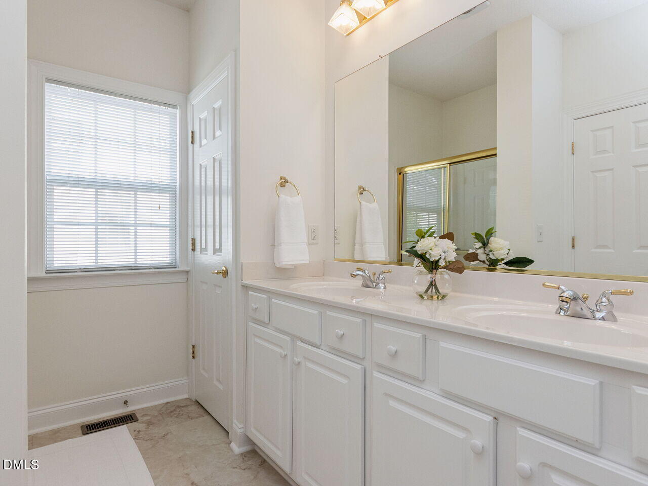 105 Rockport Ridge Way Property Photo 17