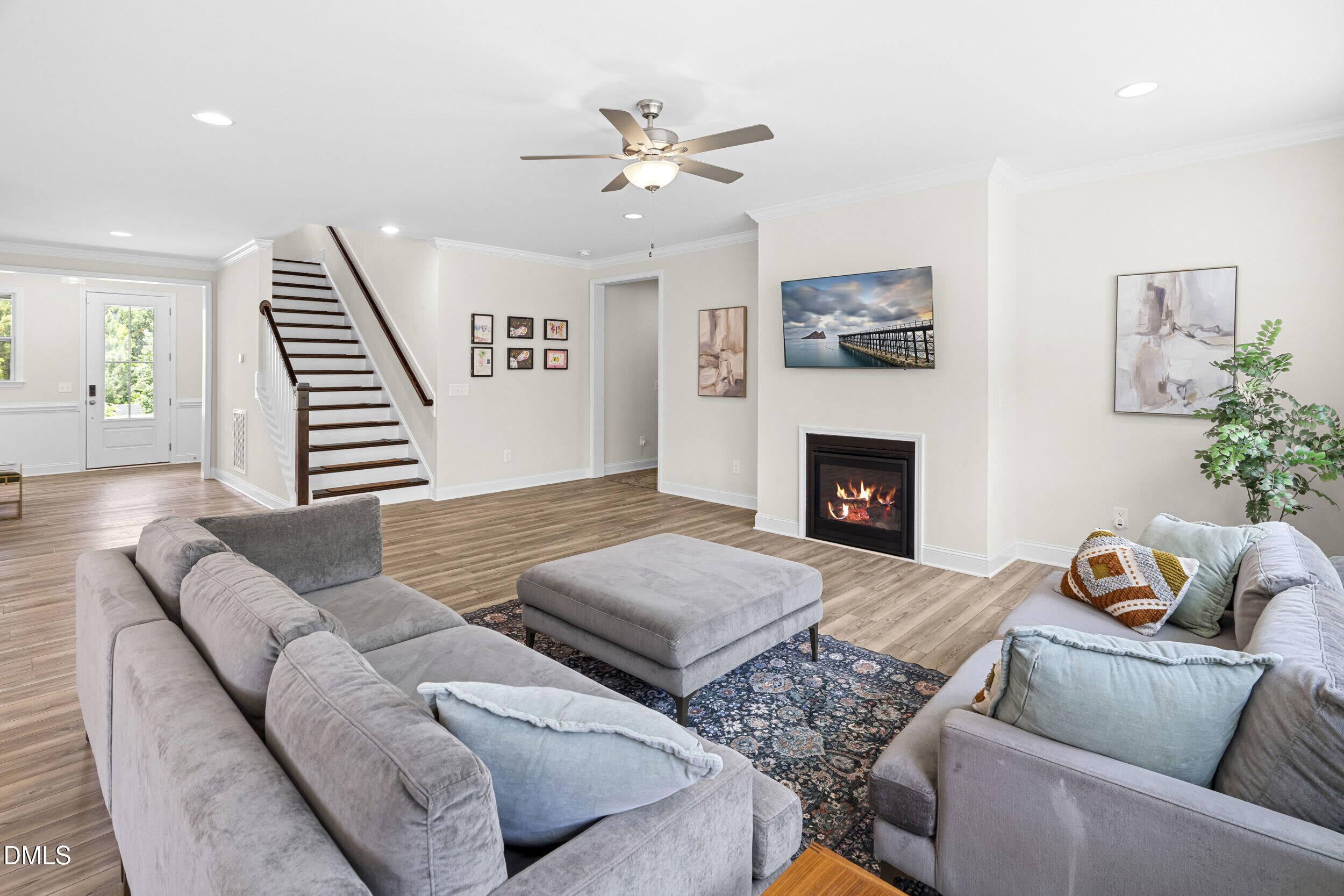 6617 Summit Creek Drive Property Photo 4