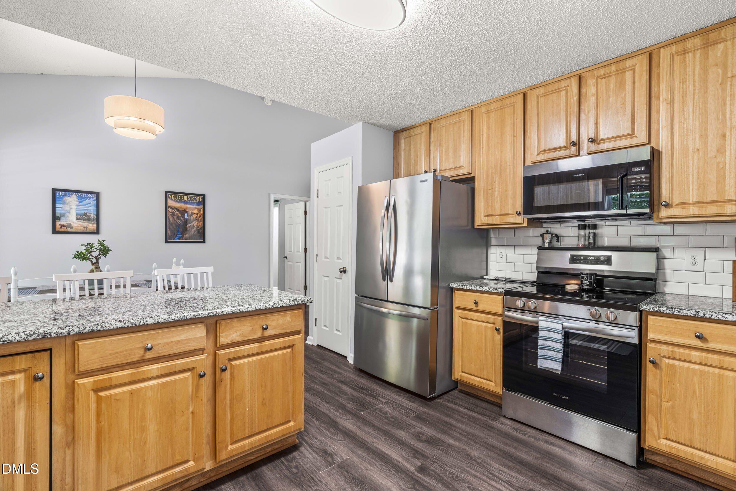 6201 Lilly Stream Court Property Photo 18