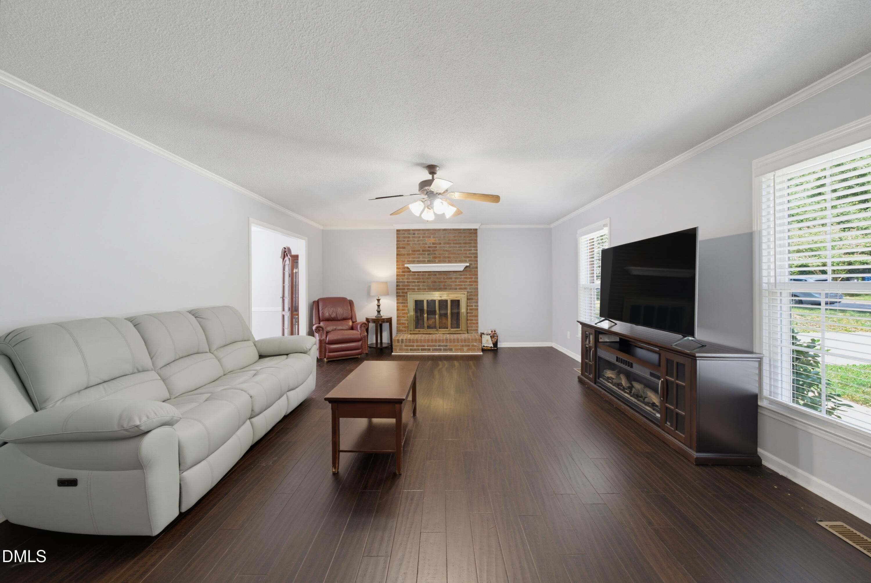 6417 Wynbrook Way Property Photo 10