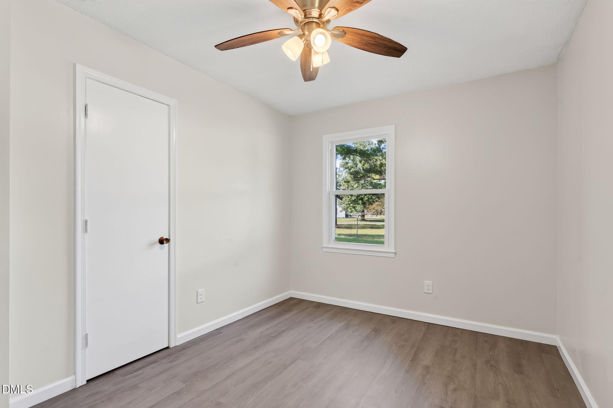 303 Brentwood Drive Property Photo 13