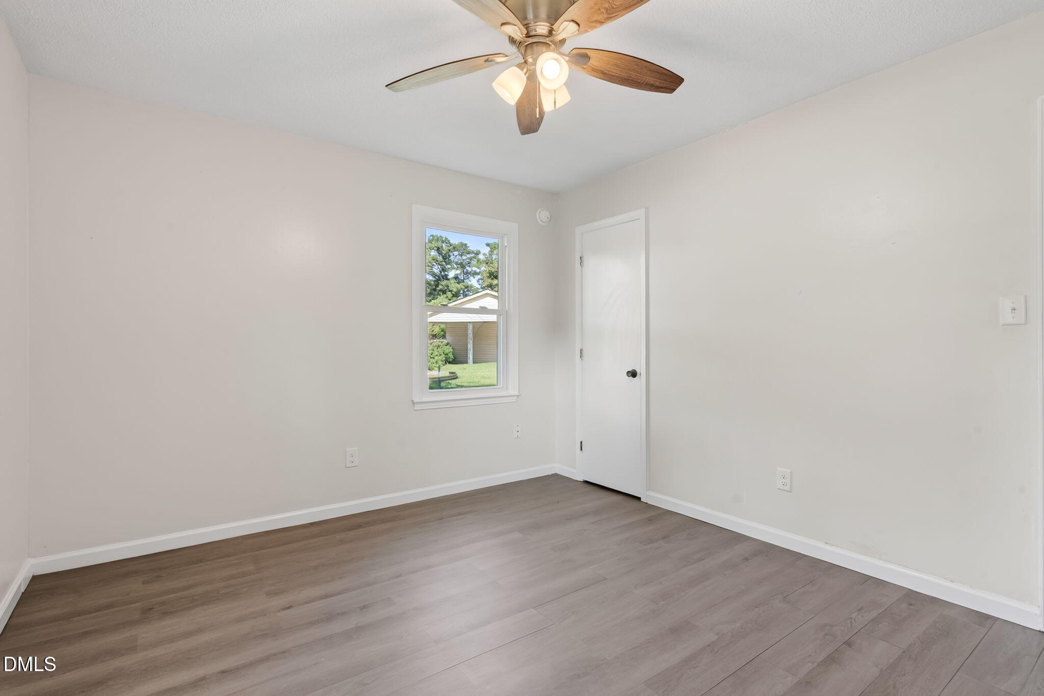 303 Brentwood Drive Property Photo 16