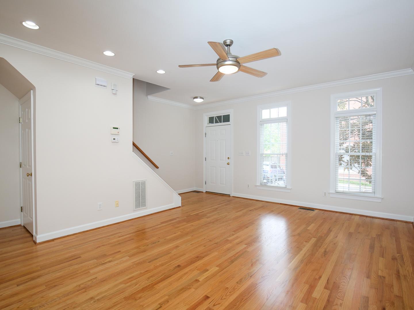 710 Parkham Lane Property Photo 7