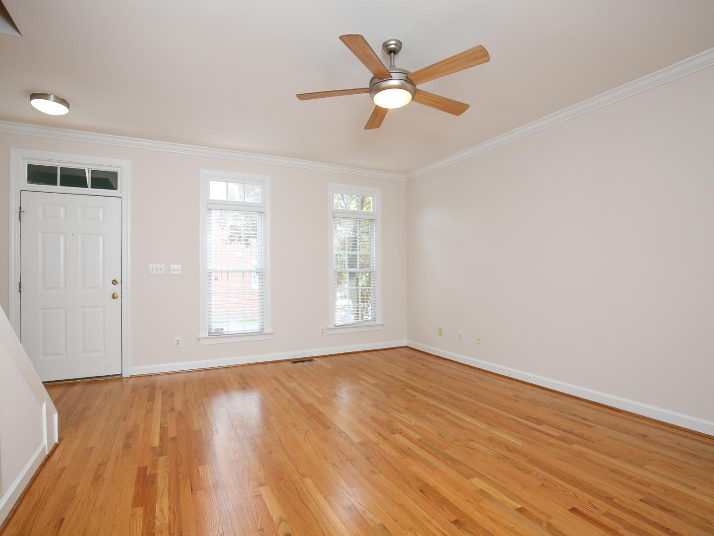 710 Parkham Lane Property Photo 8