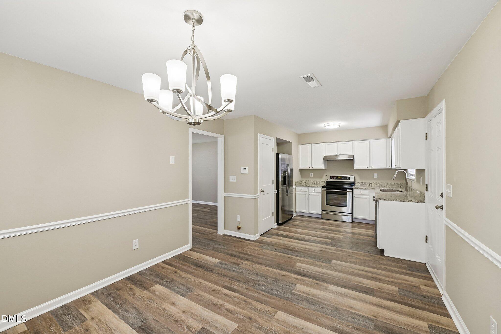 2338 Bedford Street Property Photo 11