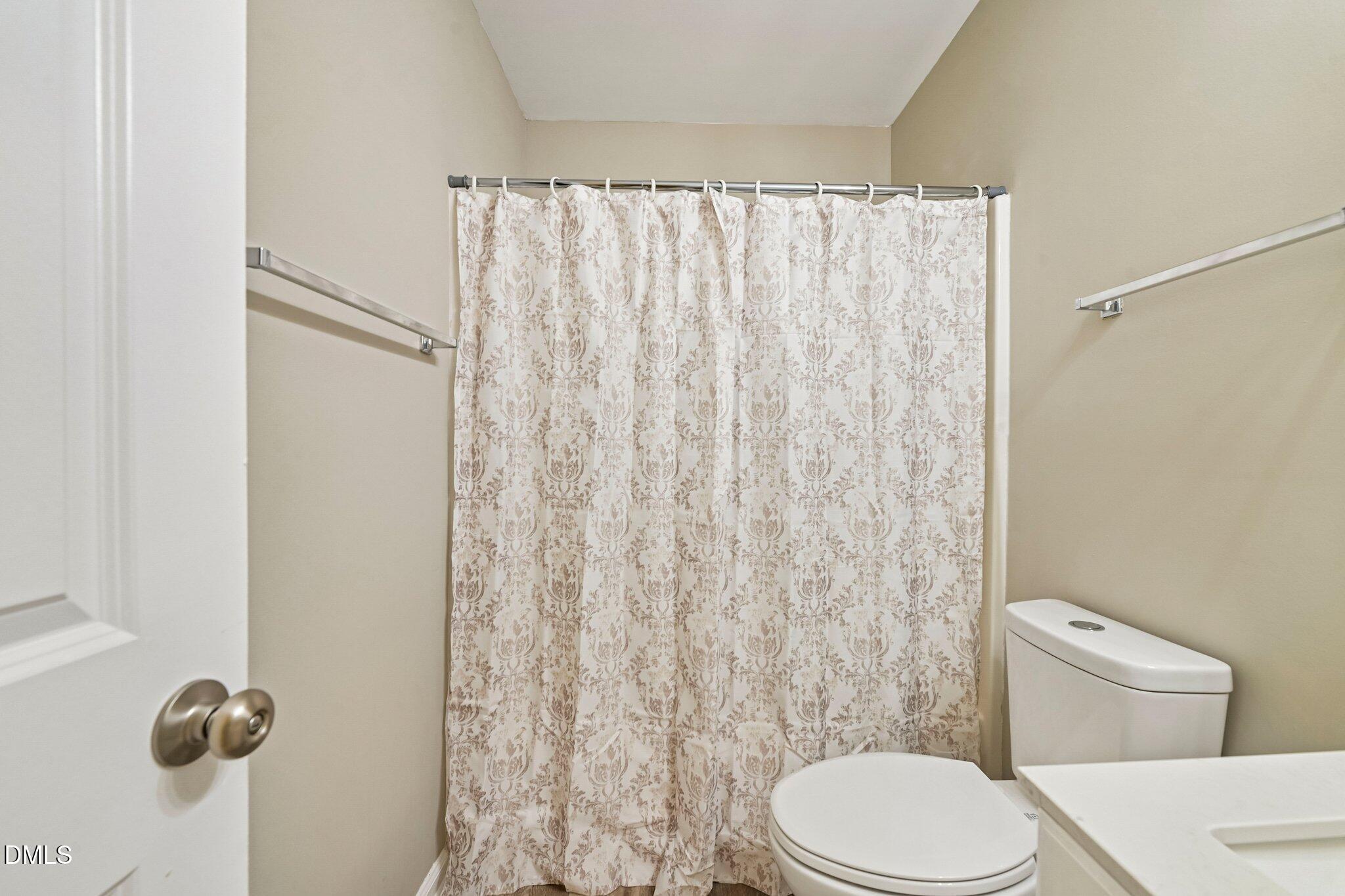 2338 Bedford Street Property Photo 20