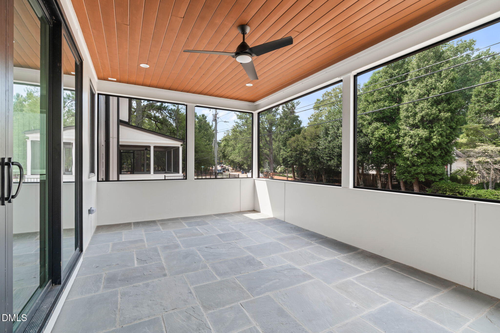 1806 Oberlin Road 101 Property Photo 12