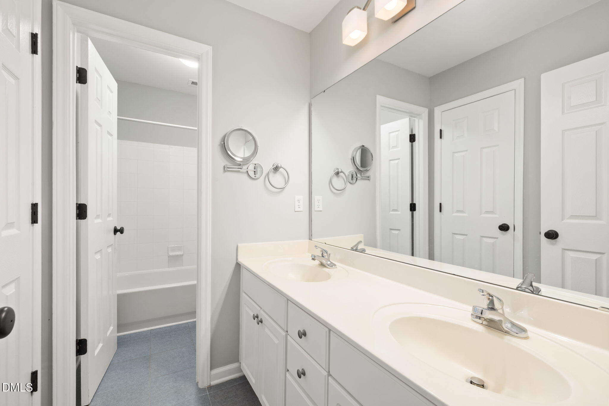 106 Ashwyn Court Property Photo 33