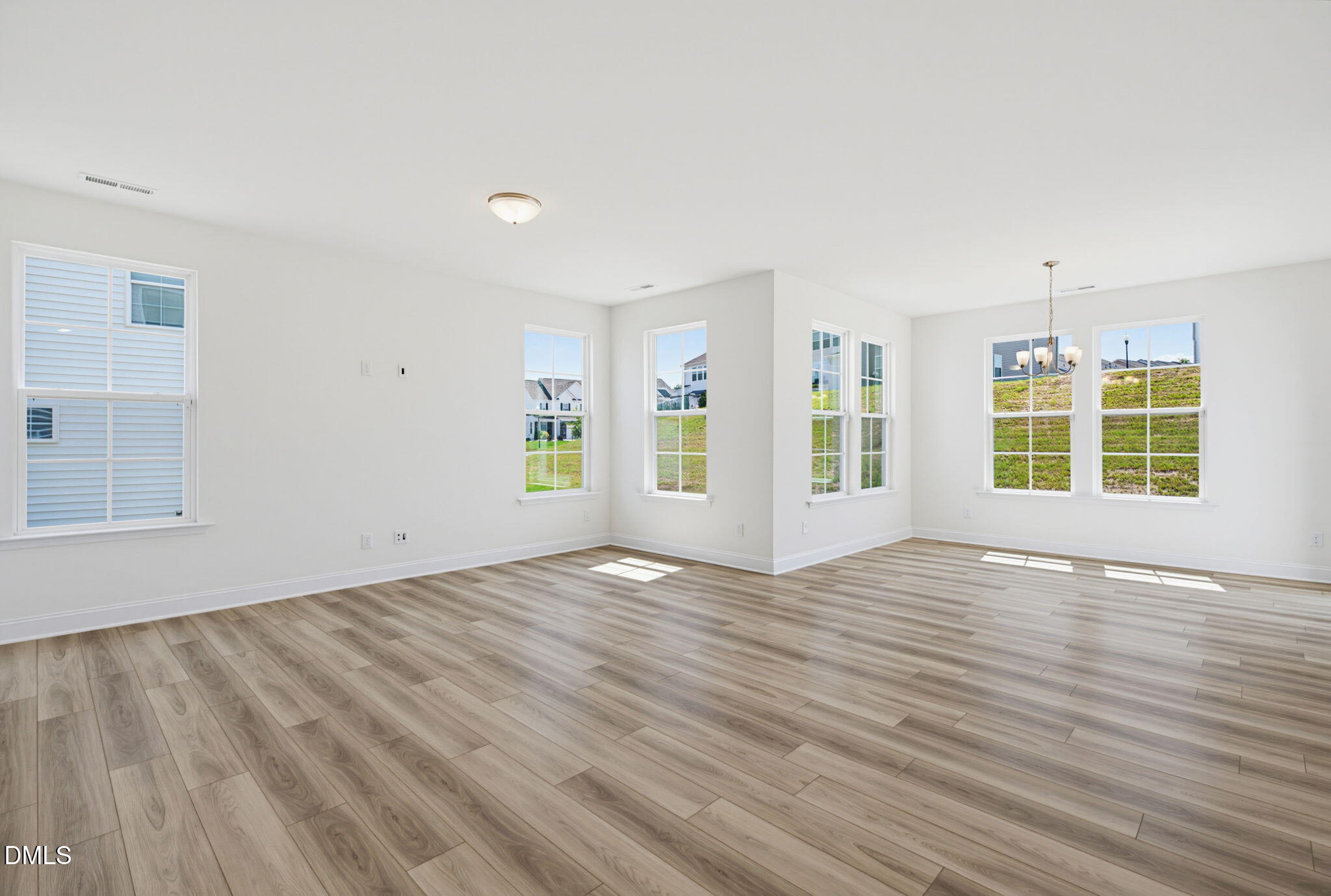 1268 Sidney Creek Drive Property Photo 6