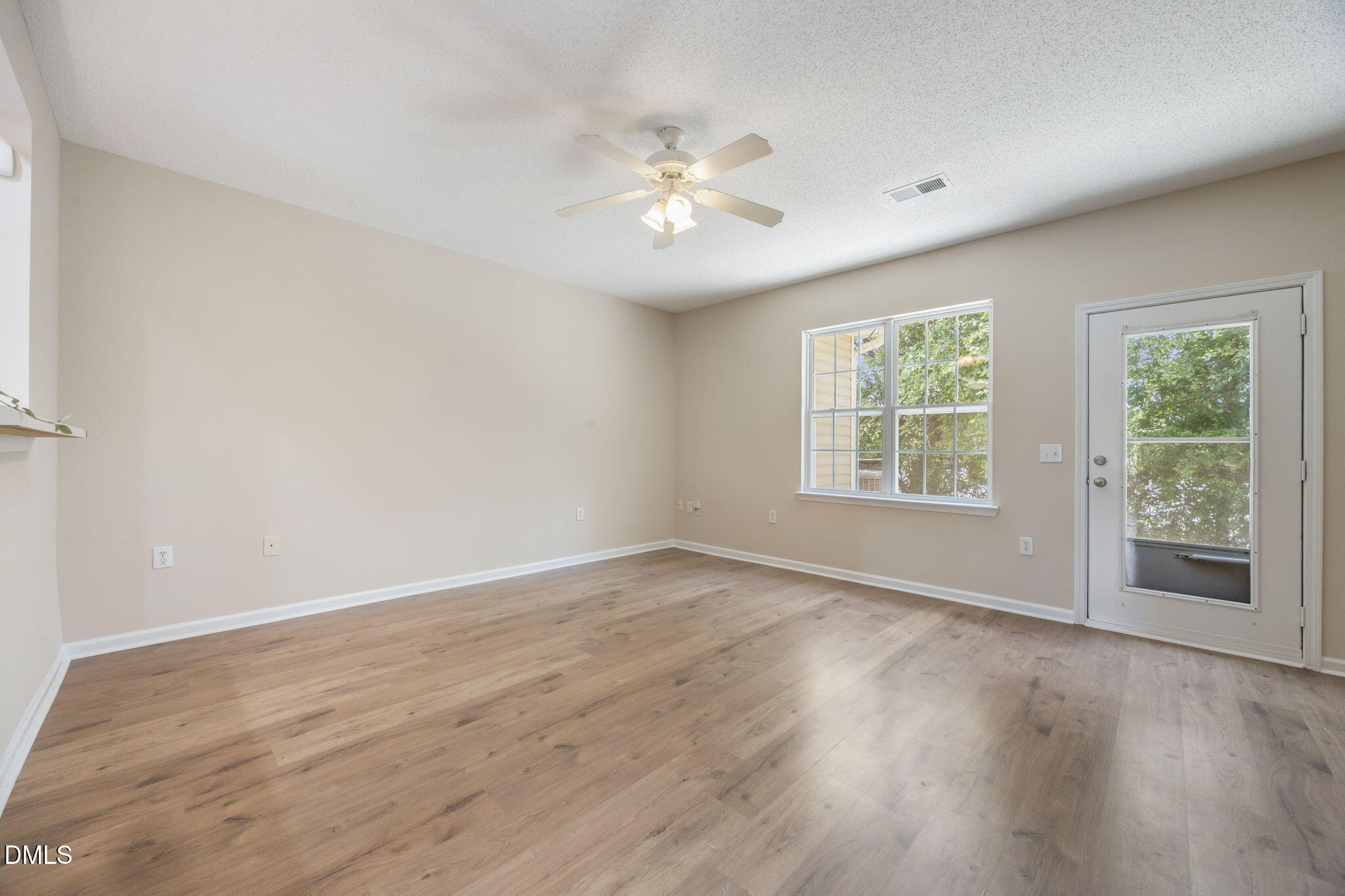 352 E Willhaven Drive Property Photo 16