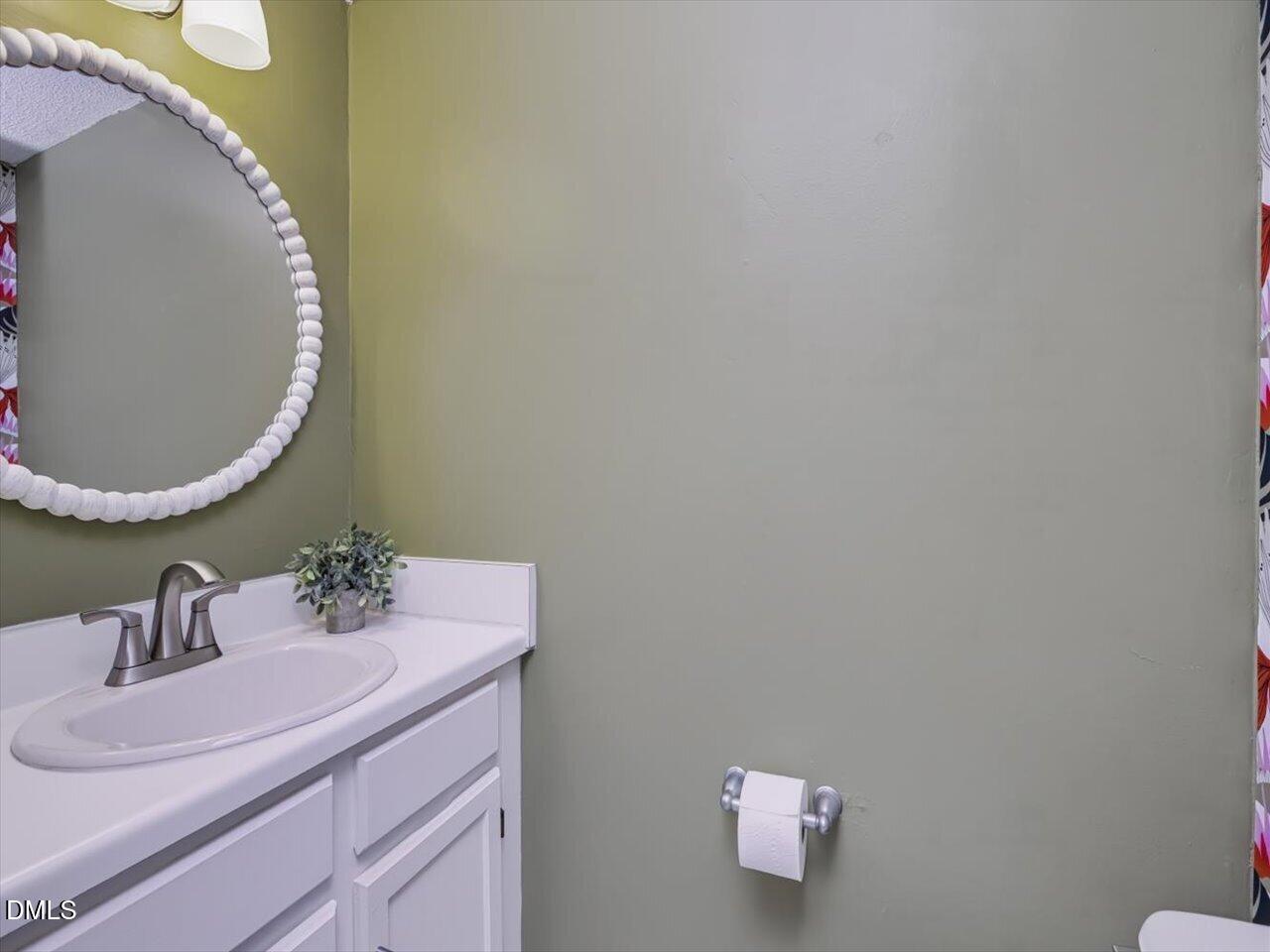 400 Kilmarnock Court Property Photo 9