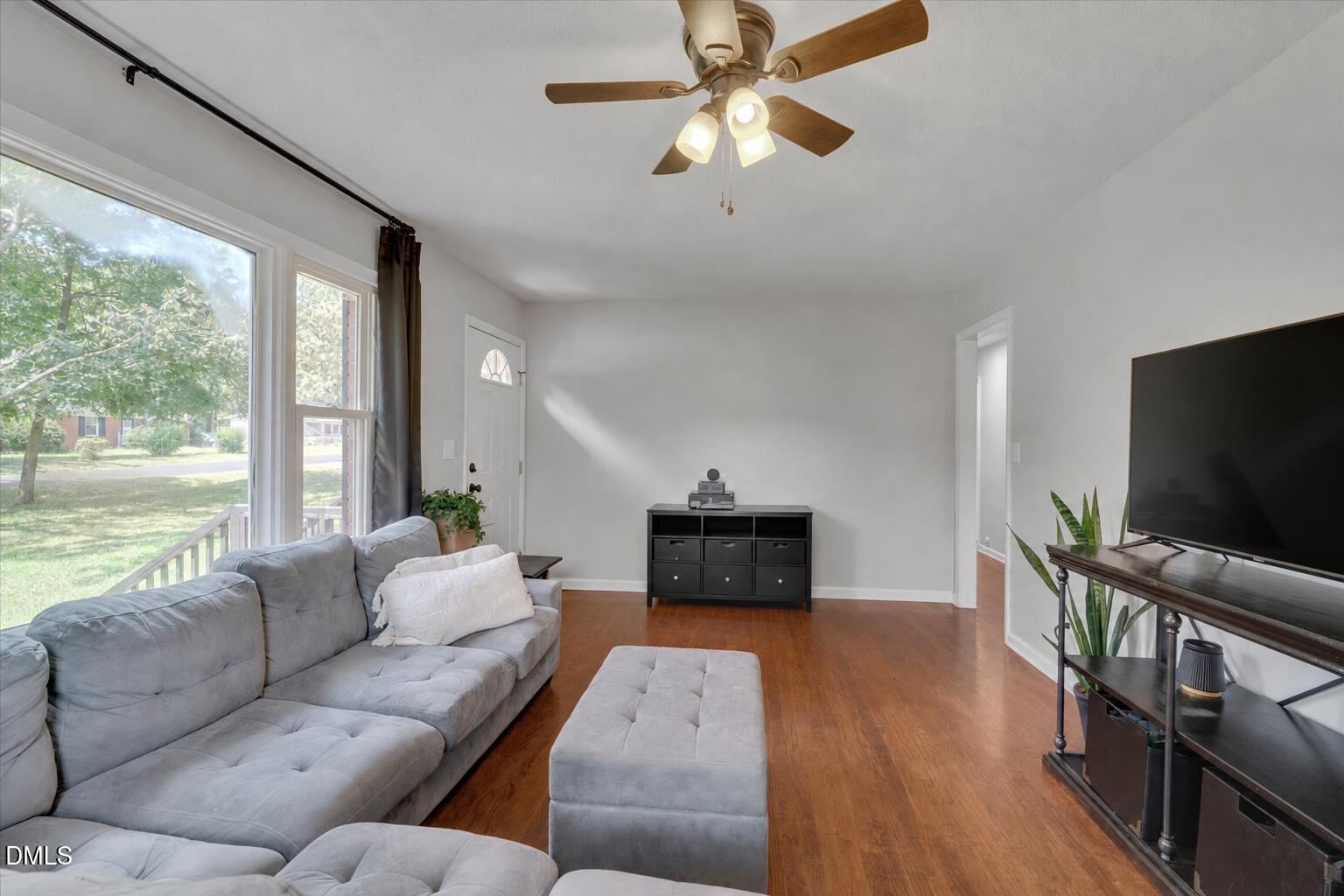 165 Windsor Drive Property Photo 3