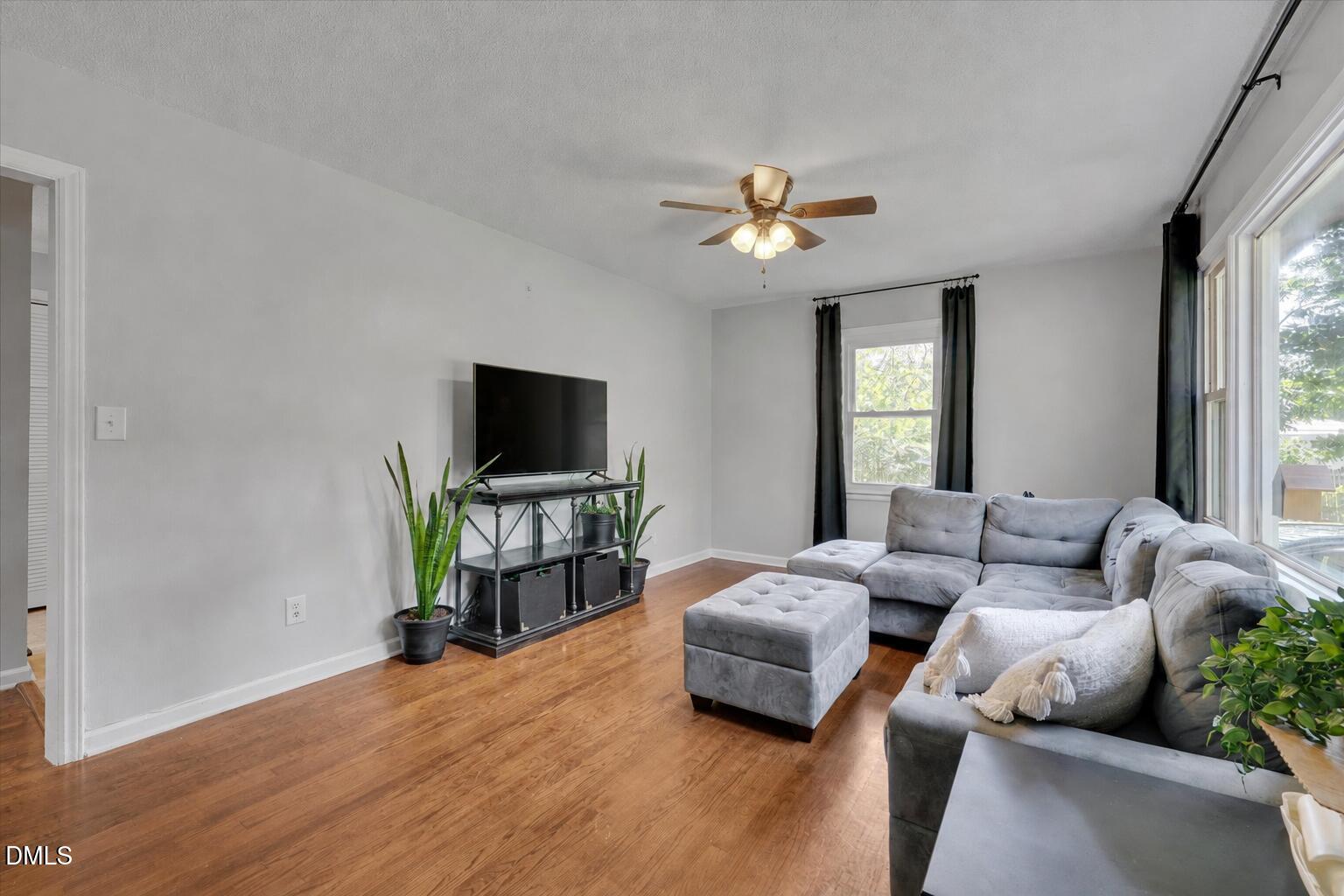 165 Windsor Drive Property Photo 4
