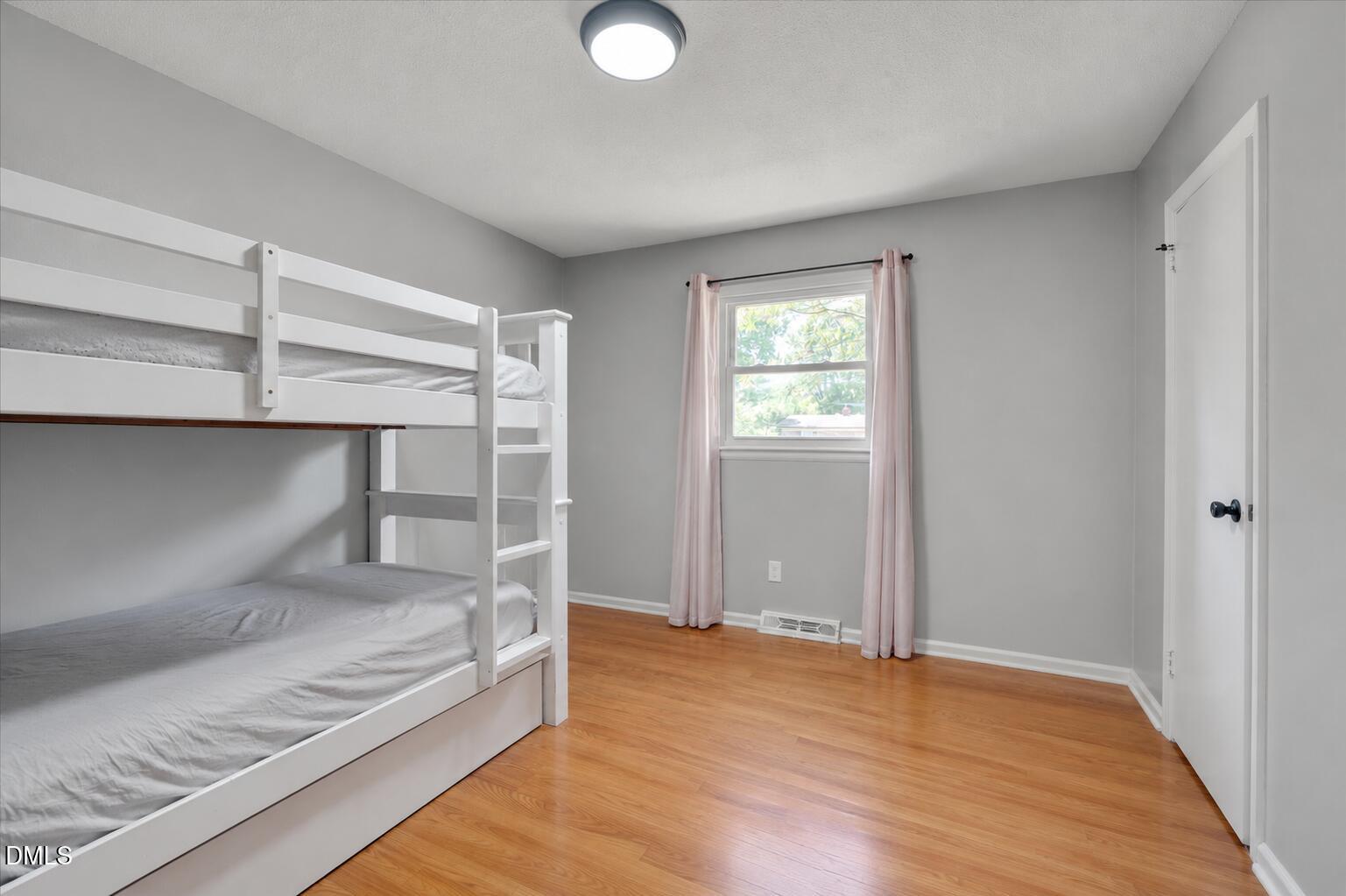 165 Windsor Drive Property Photo 12