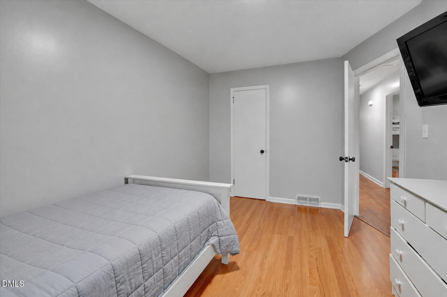 165 Windsor Drive Property Photo 14