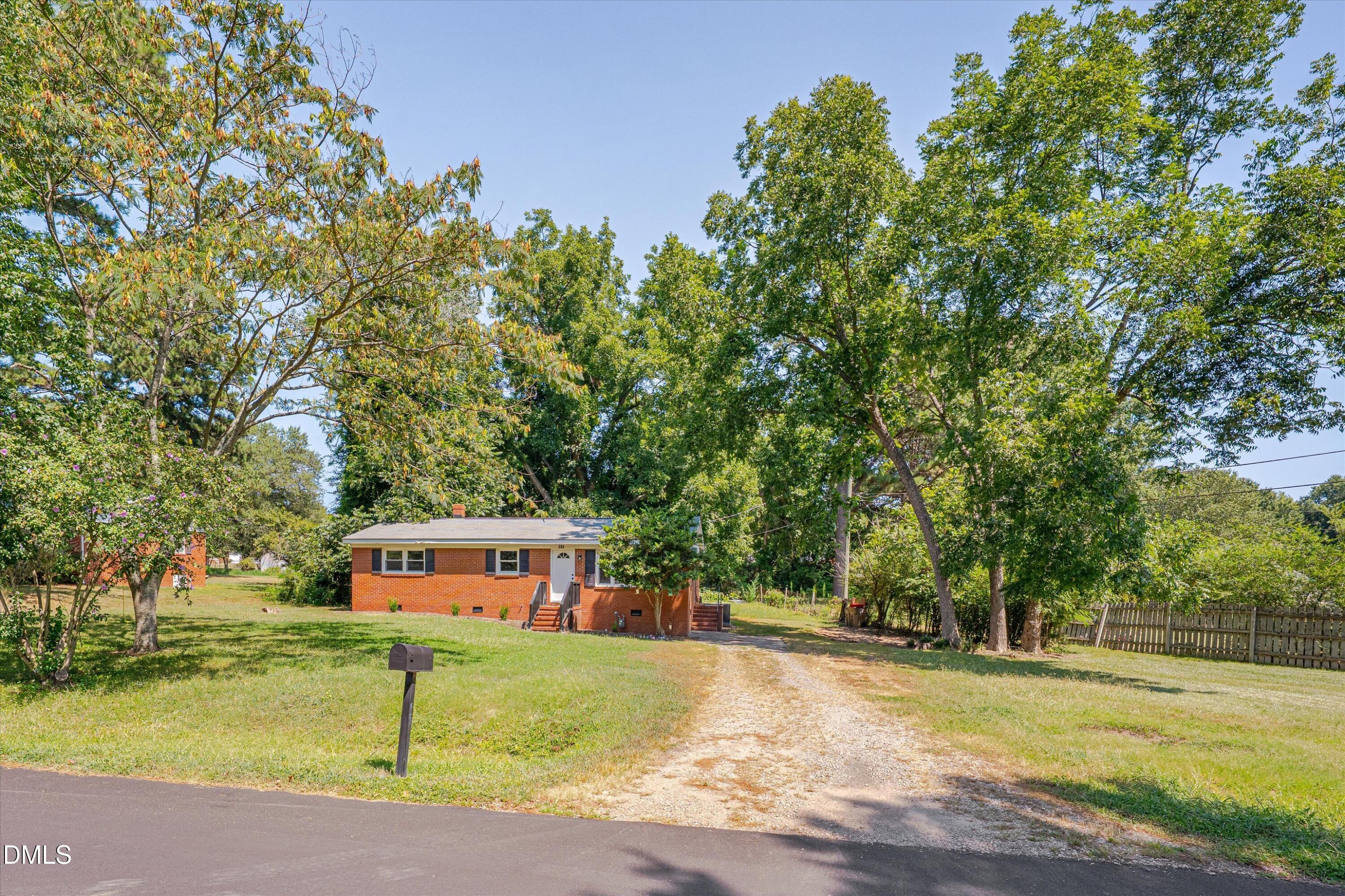 165 Windsor Drive Property Photo 16
