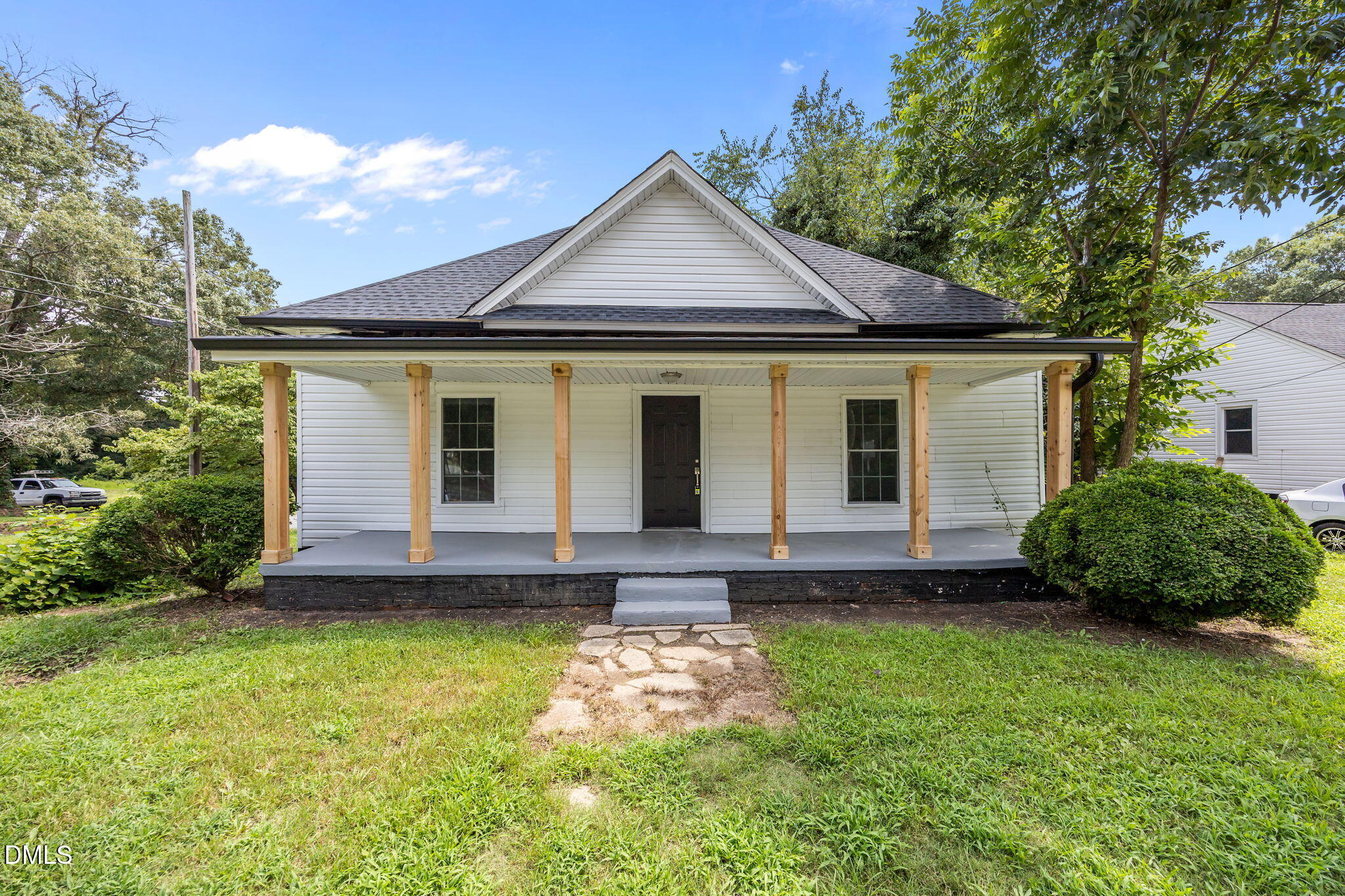 625 N Mebane Street Property Photo 1