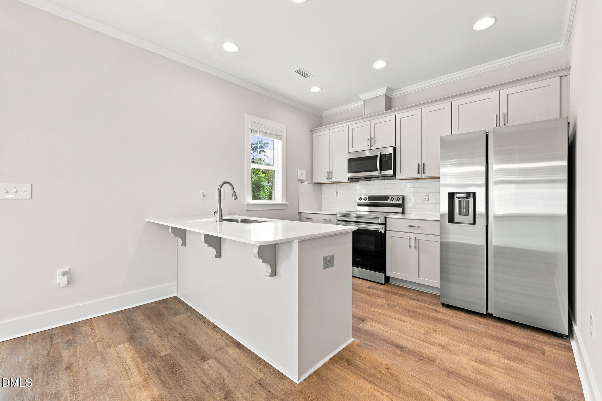 1002 Linwood Avenue Property Photo 11