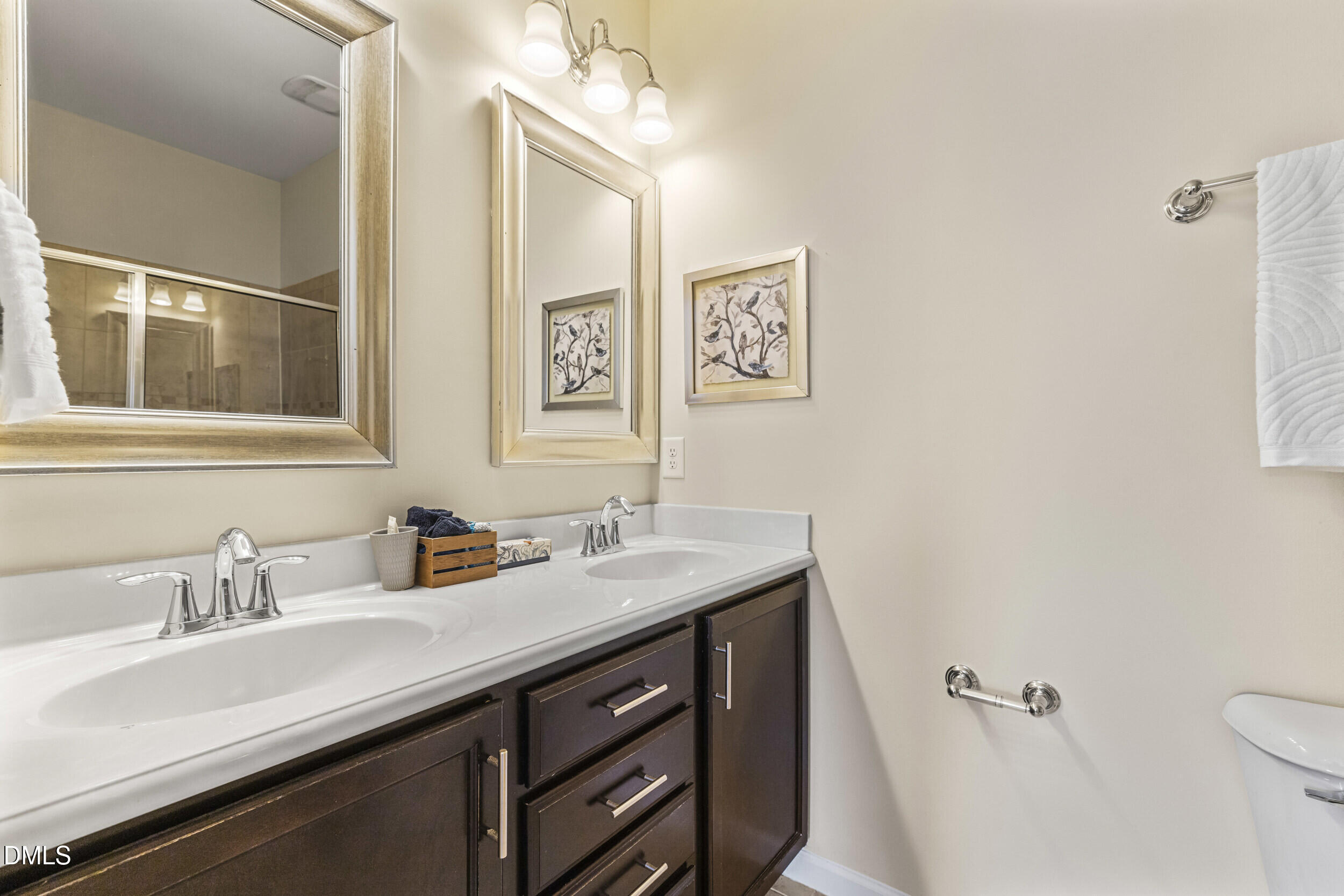 1529 Crafton Way Property Photo 6
