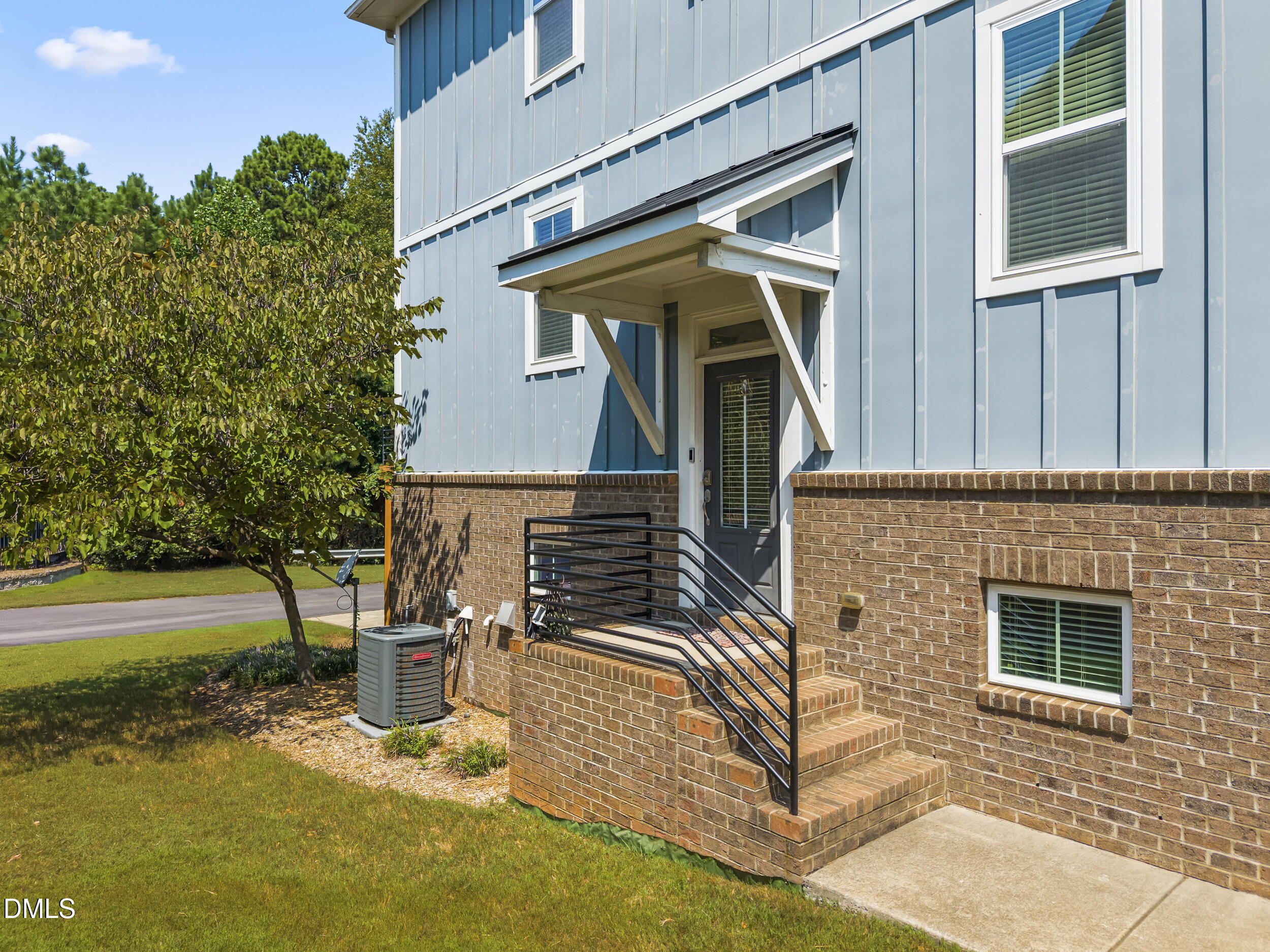 1529 Crafton Way Property Photo 43