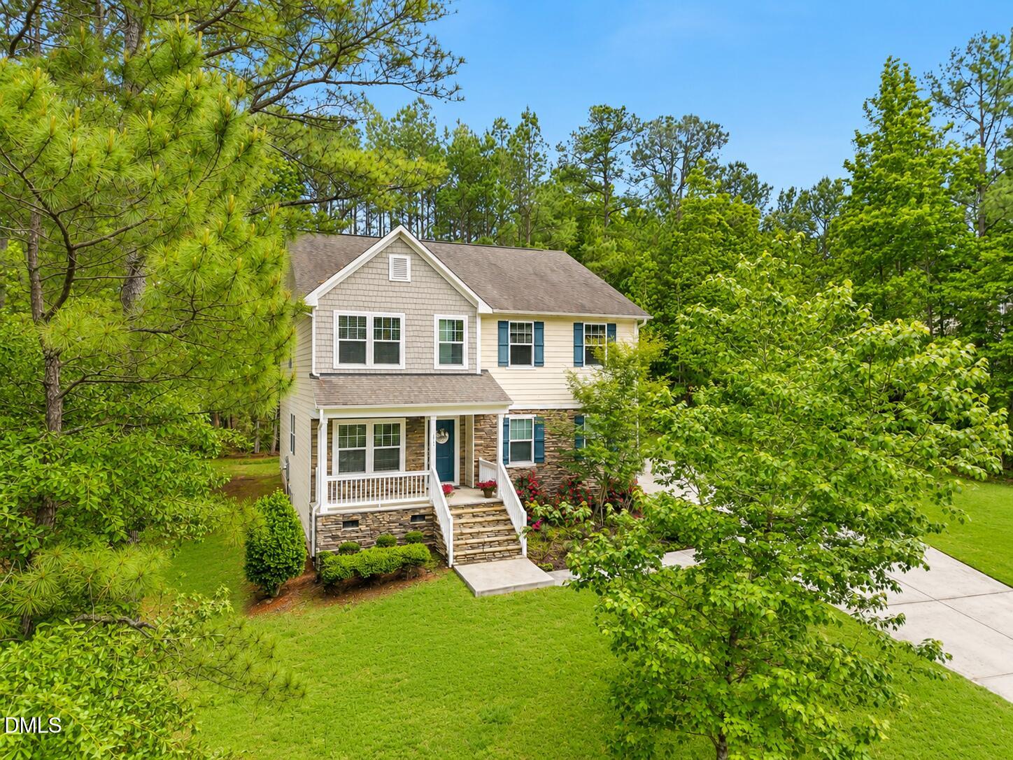 653 Rockbank Loop Property Photo 2