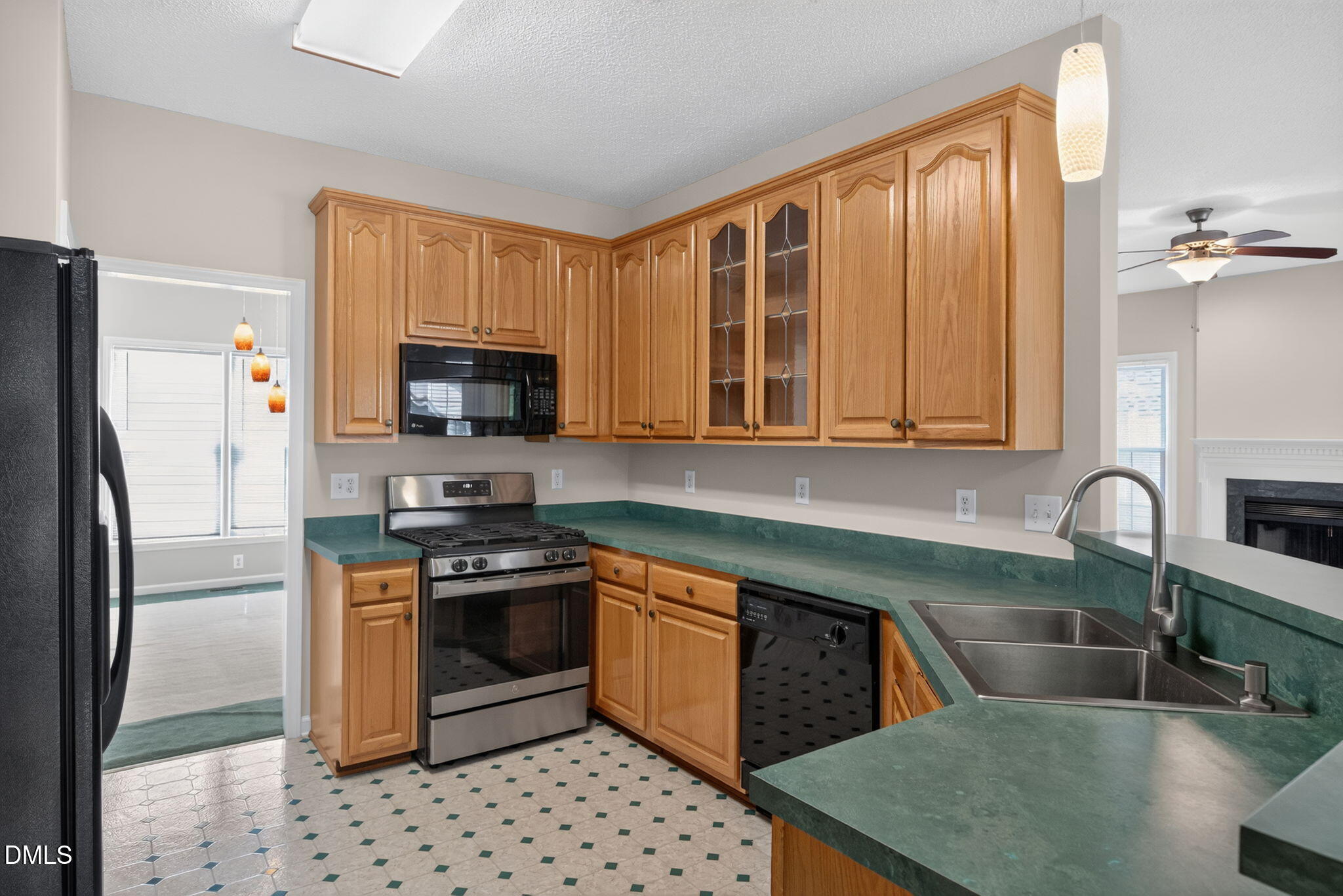 223 Ravenstone Drive Property Photo 14