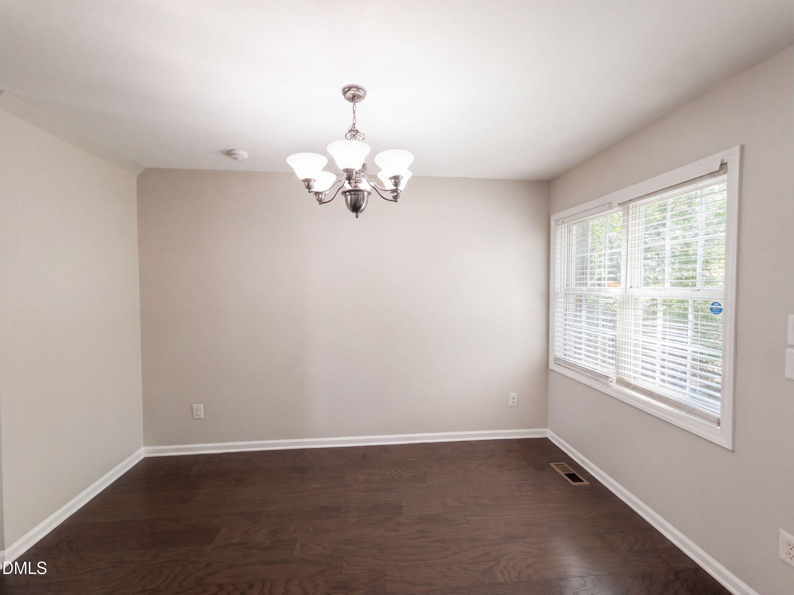 12 Mandy Court Property Photo 10