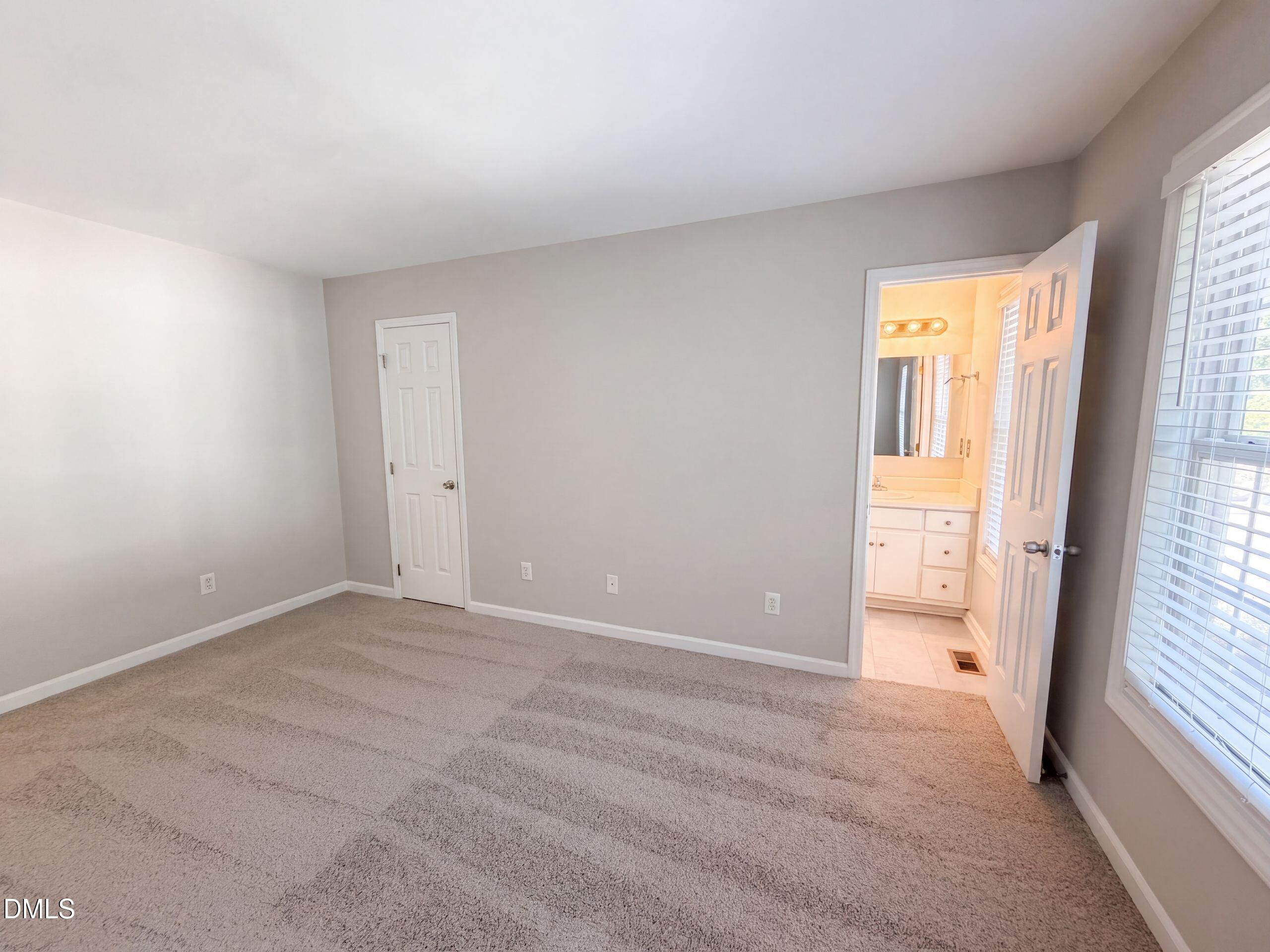 12 Mandy Court Property Photo 11