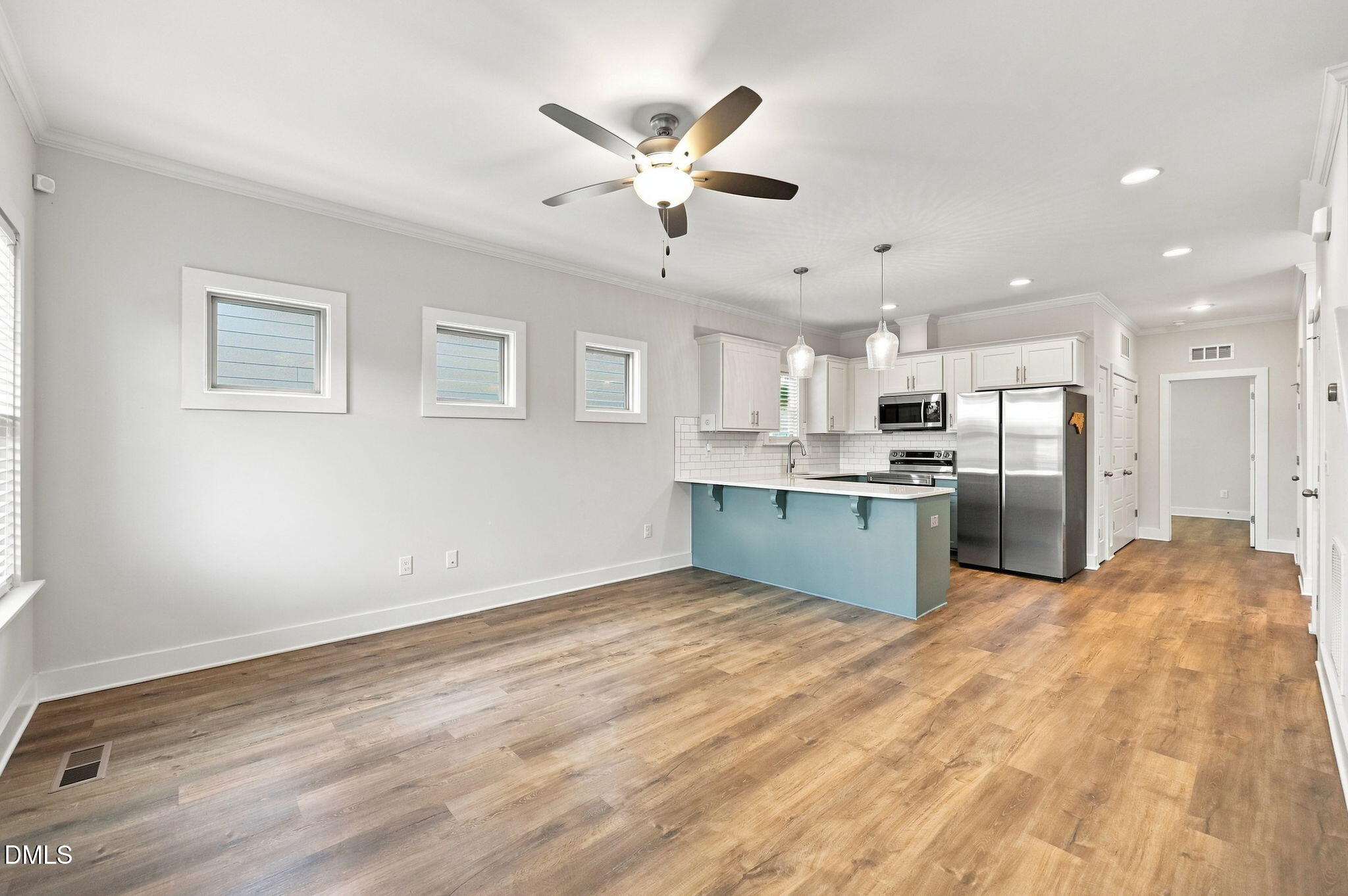 701 Grant Street B Property Photo 5