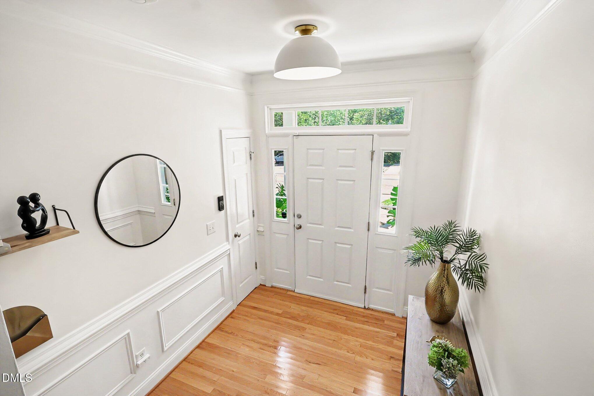 2243 Bellaire Avenue Property Photo 8
