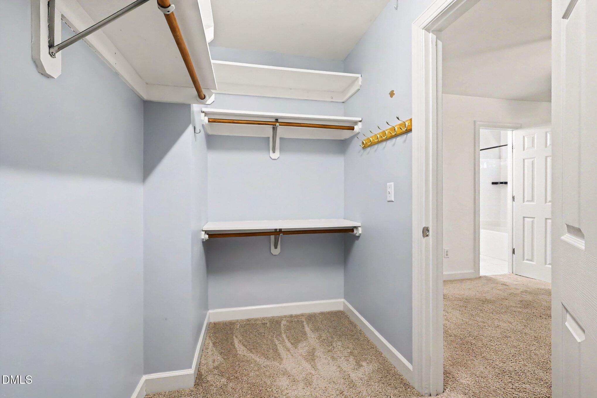 2243 Bellaire Avenue Property Photo 24