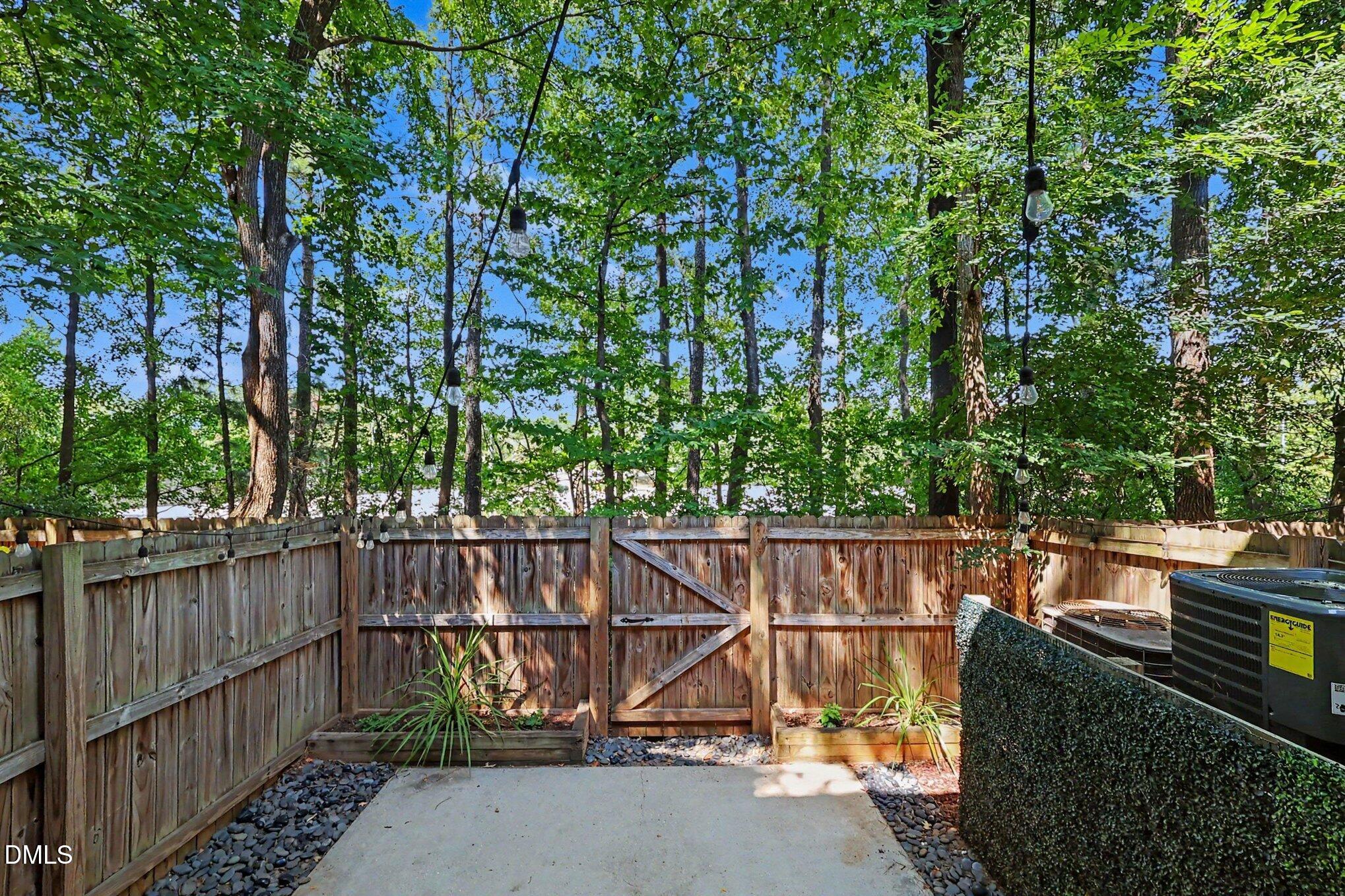 2243 Bellaire Avenue Property Photo 35