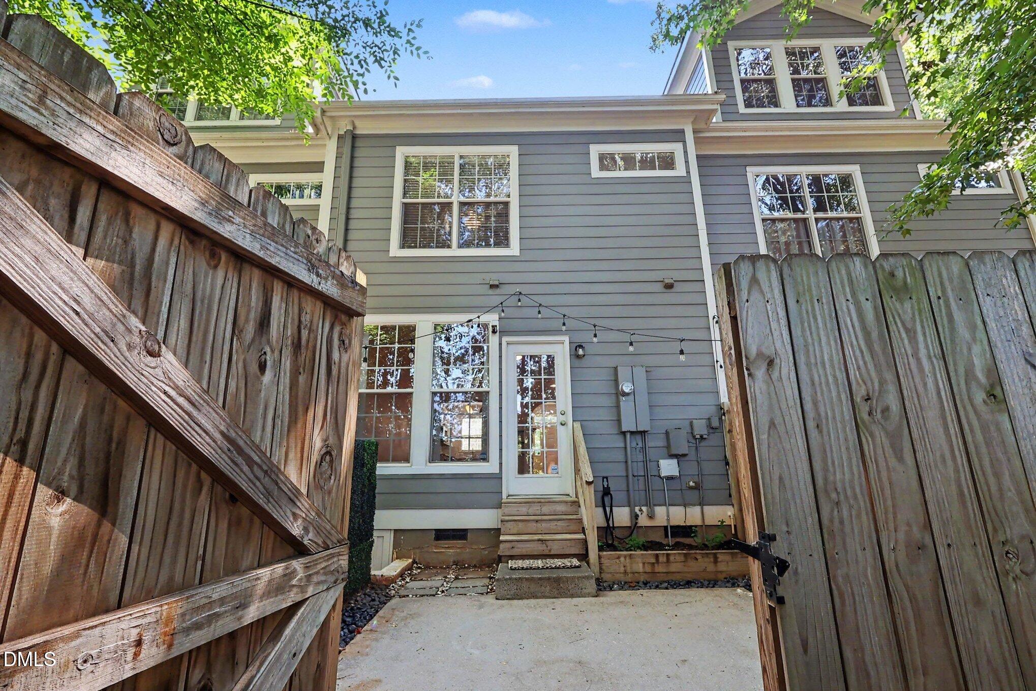 2243 Bellaire Avenue Property Photo 36