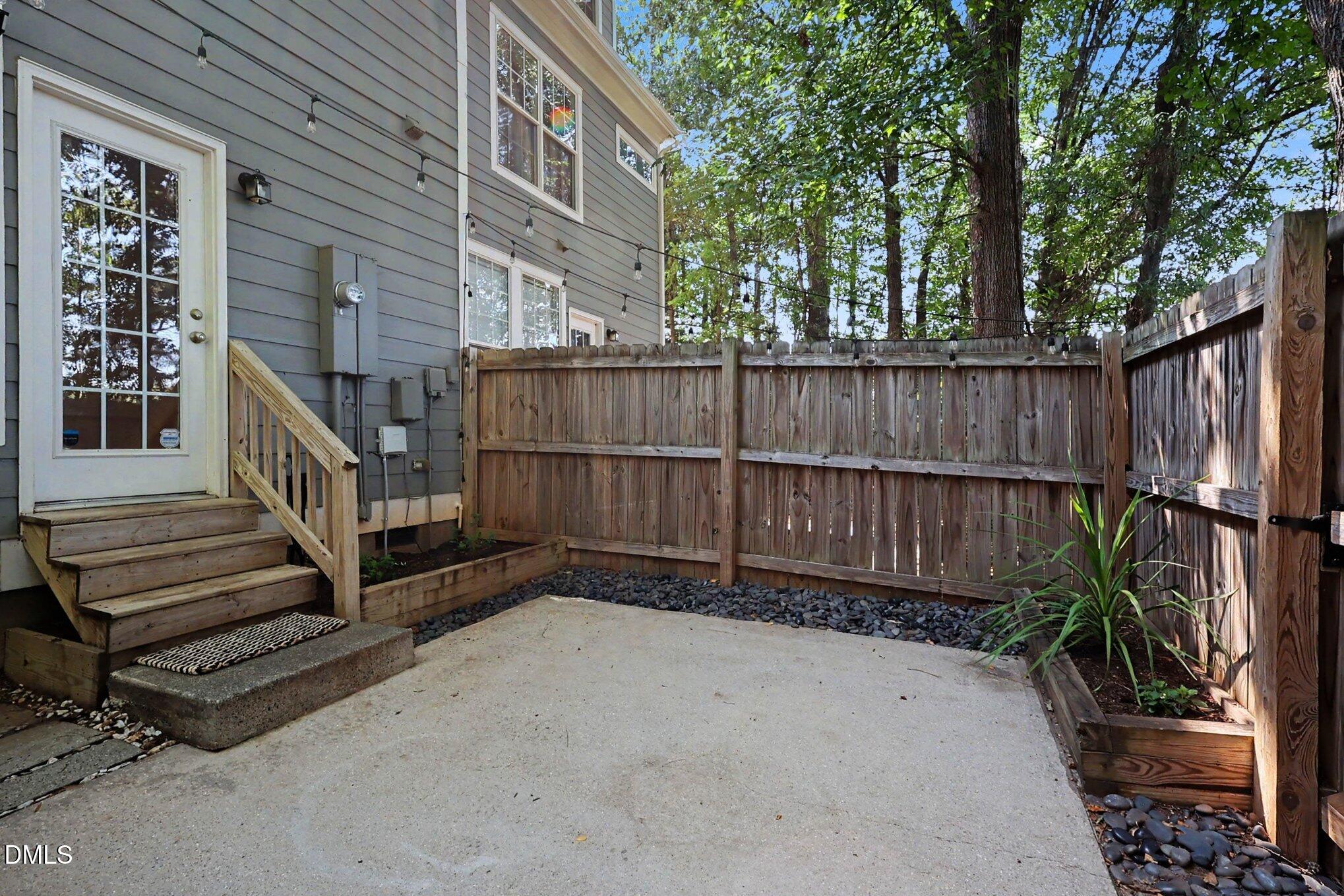 2243 Bellaire Avenue Property Photo 37