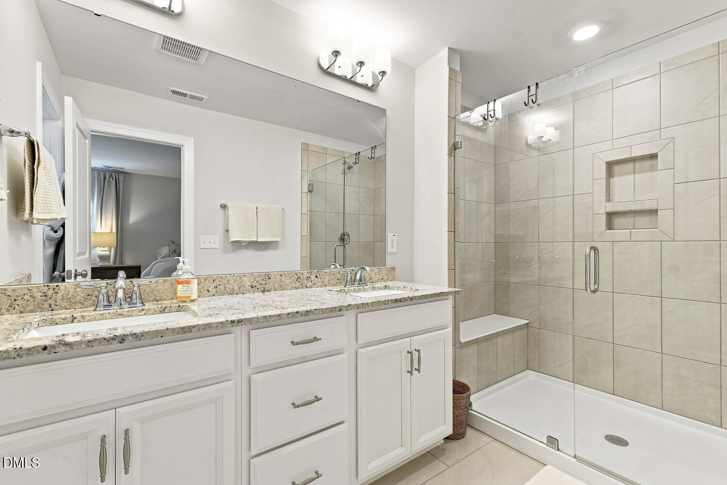 312 Faxton Way Property Photo 32