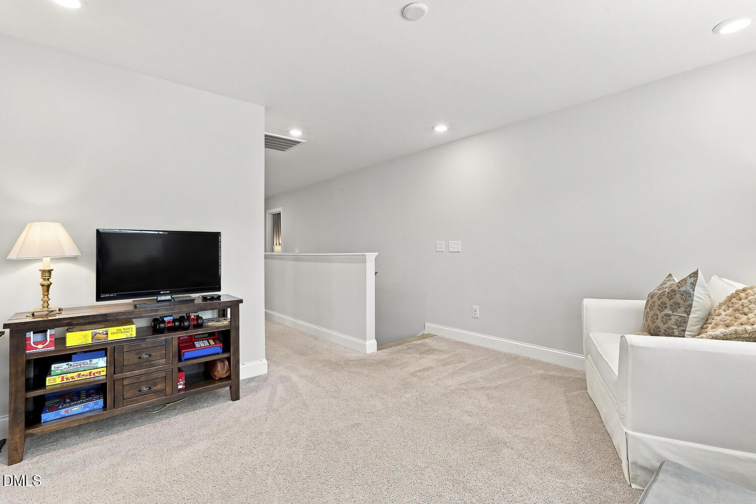 312 Faxton Way Property Photo 36
