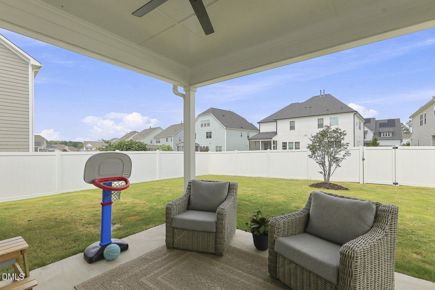 312 Faxton Way Property Photo 43