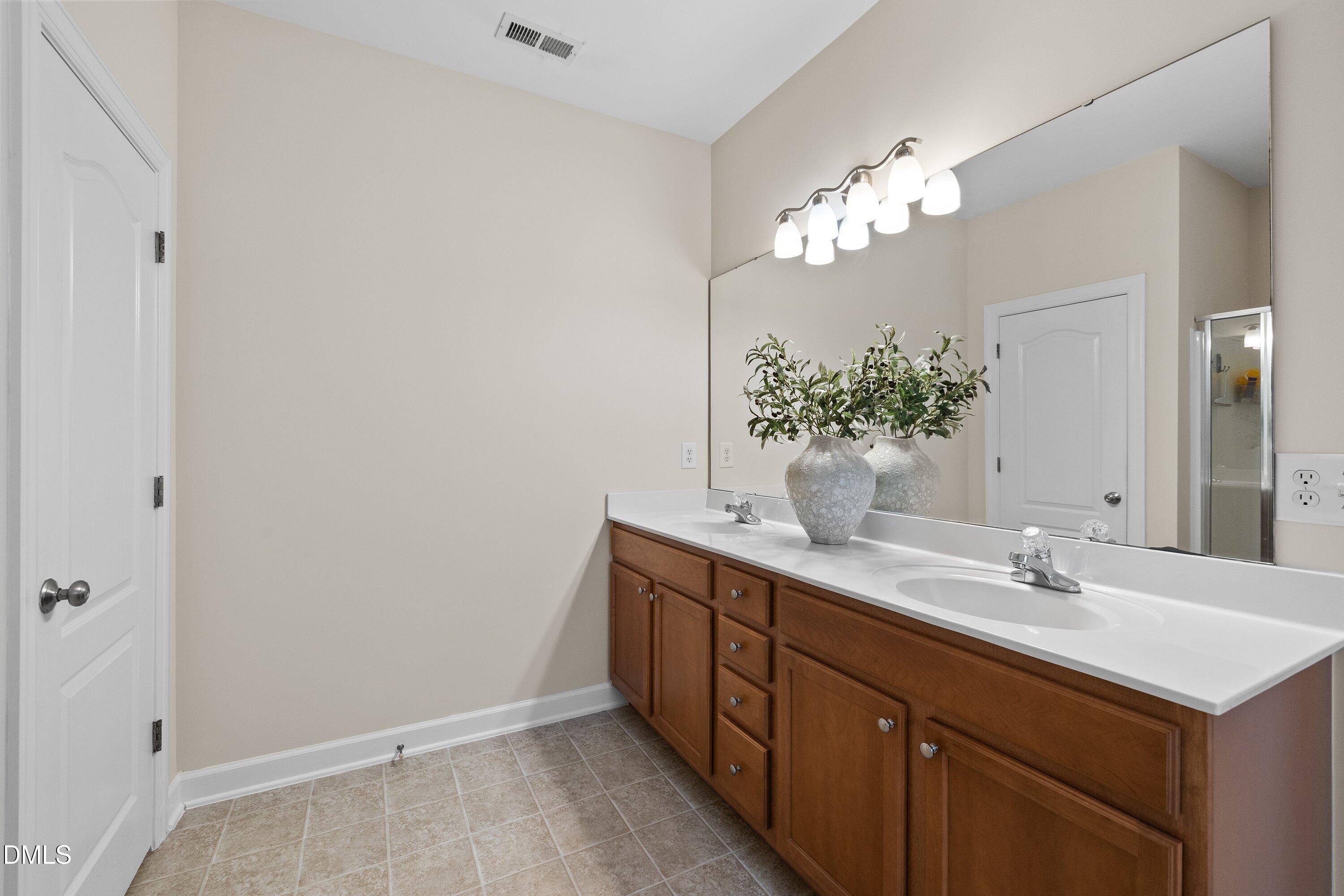 3414 Sunbright Lane Property Photo 16