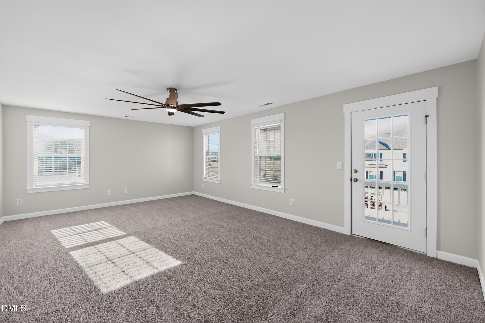 214 E Wellesley Drive Property Photo 16