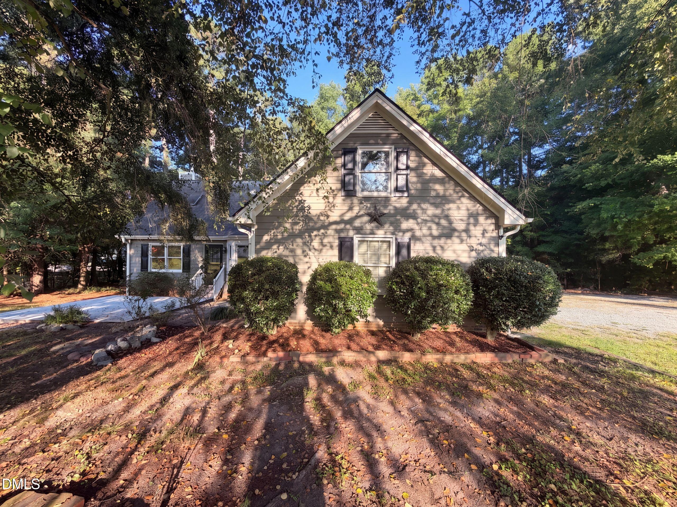 104 Rocktree Court Property Photo 5