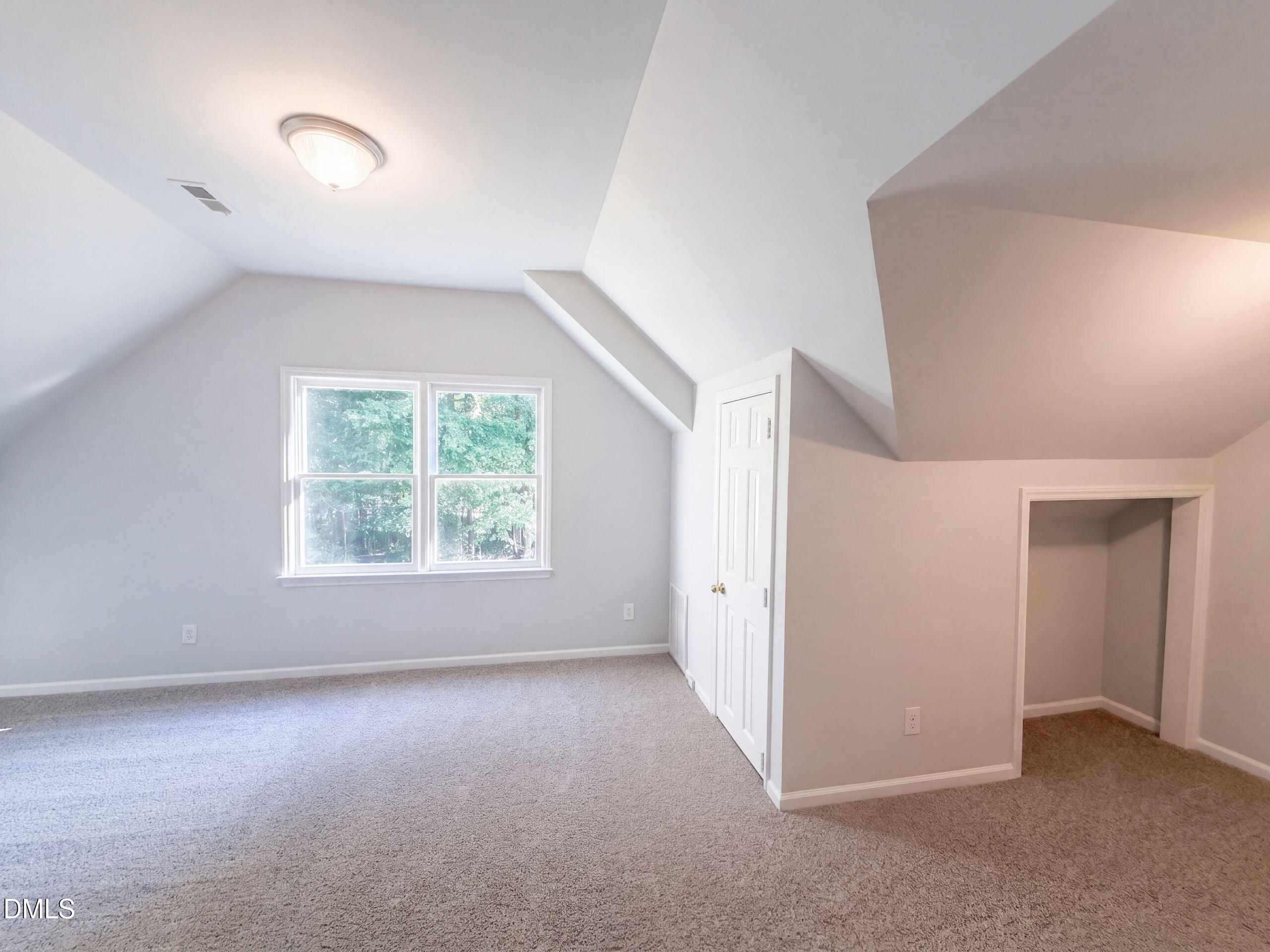 104 Rocktree Court Property Photo 16