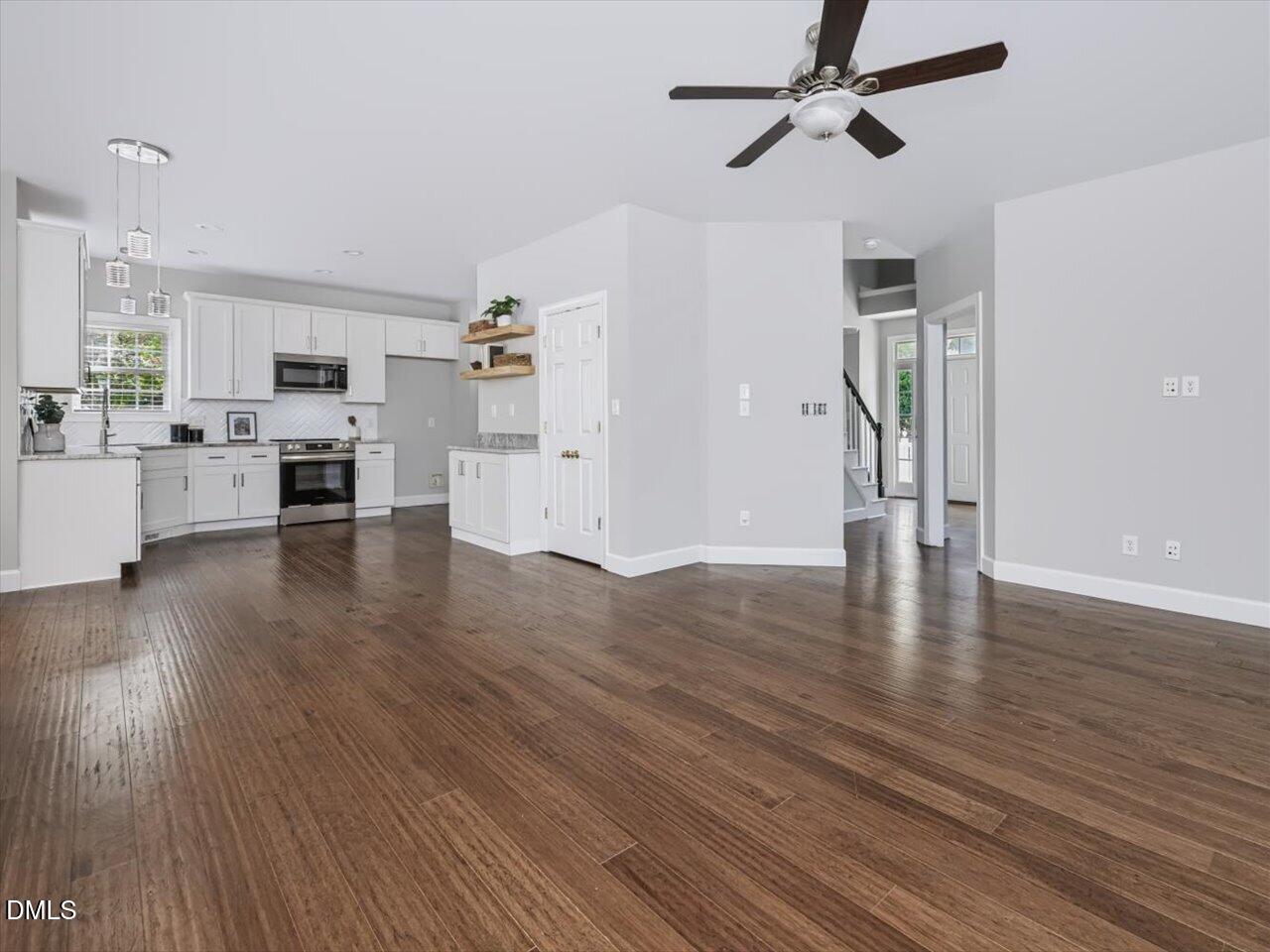 1512 Fairbanks Road Property Photo 11
